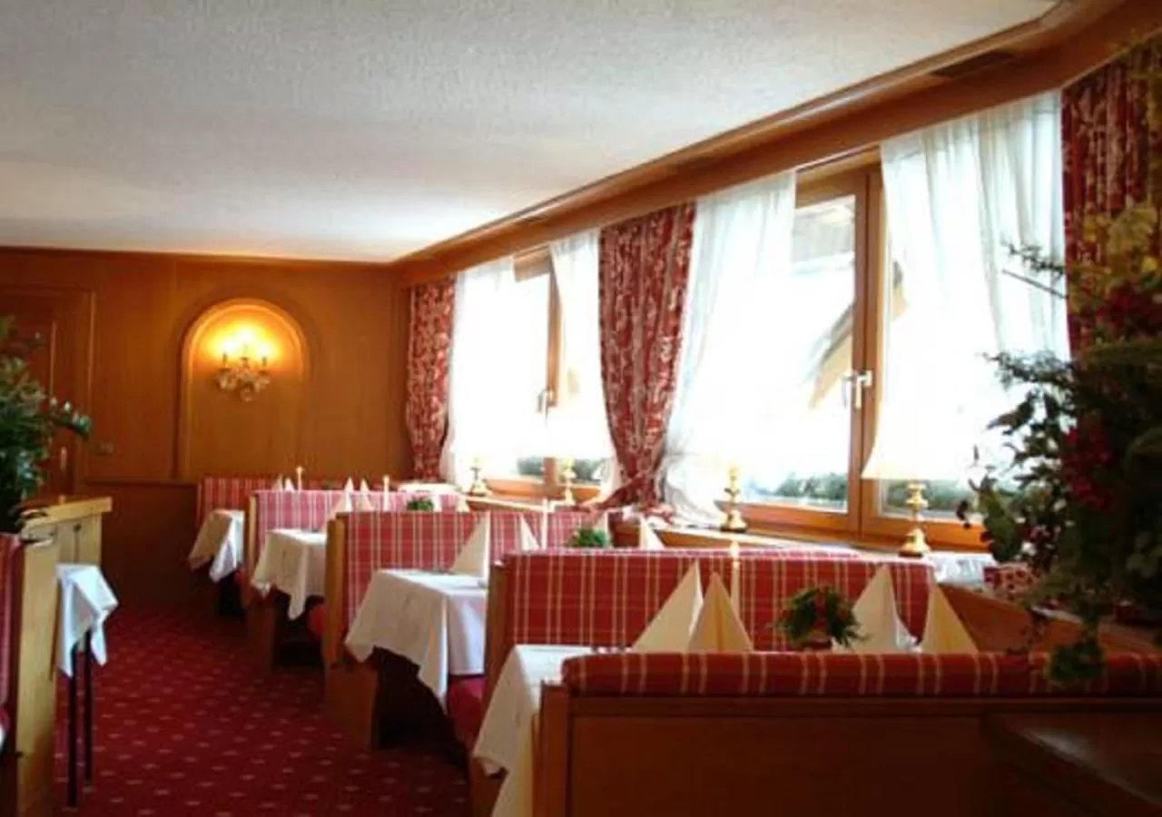 Restaurant/places to eat in Sporthotel Sonne