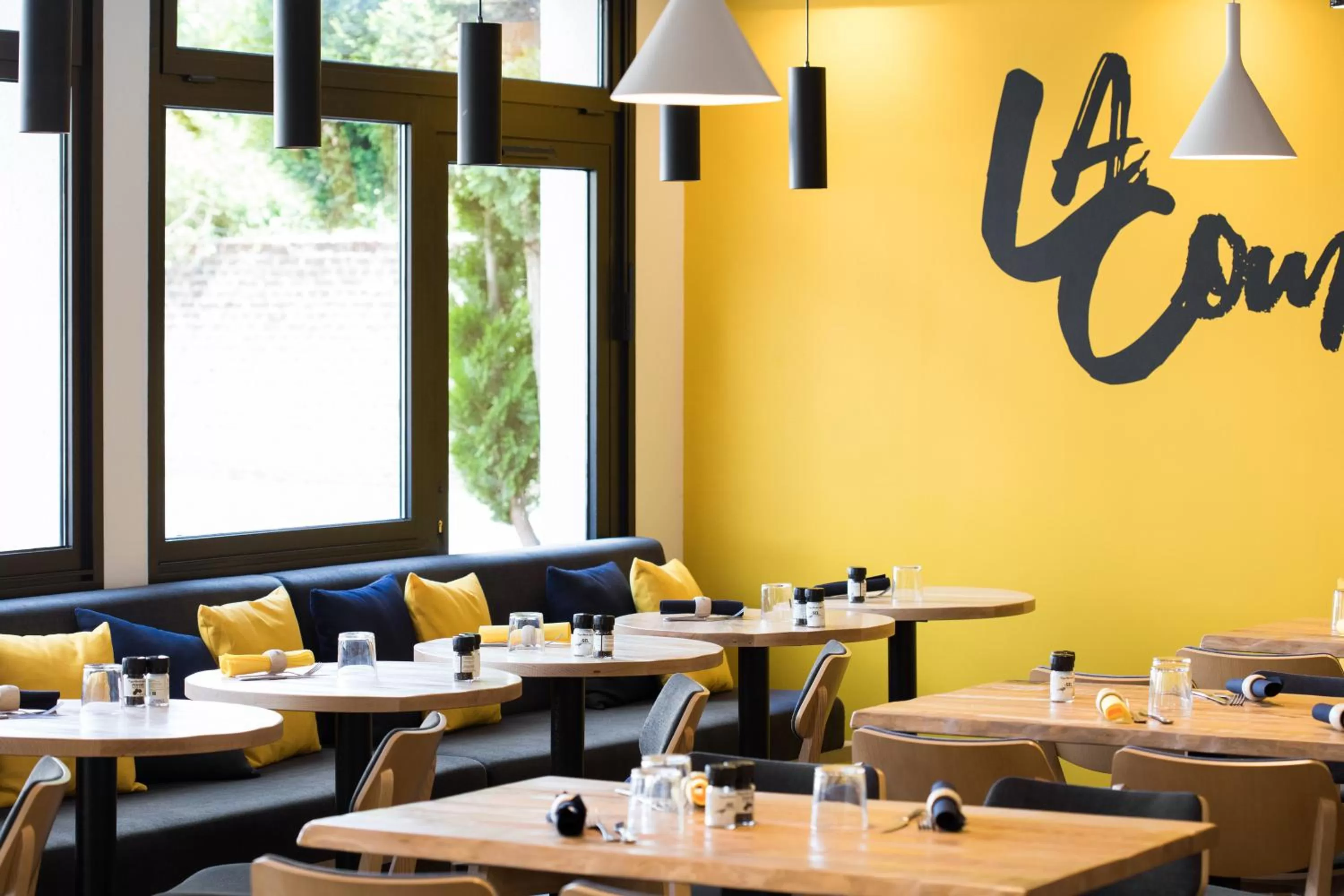 Restaurant/places to eat in ibis Lille Lomme Centre