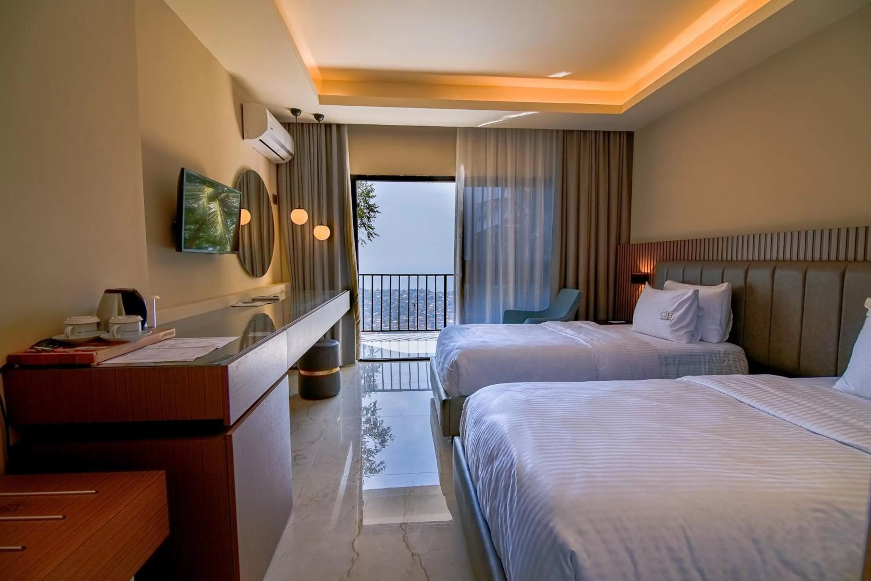 Photo of the whole room, Bed in The Country Lodge Hotel