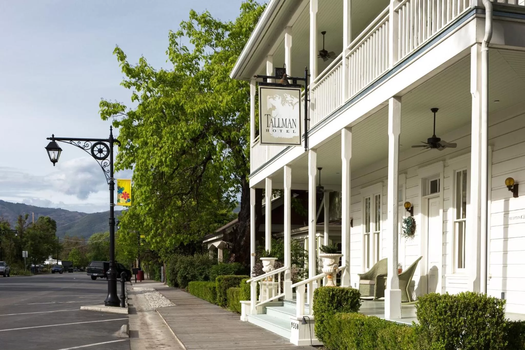 Property building in Tallman Hotel