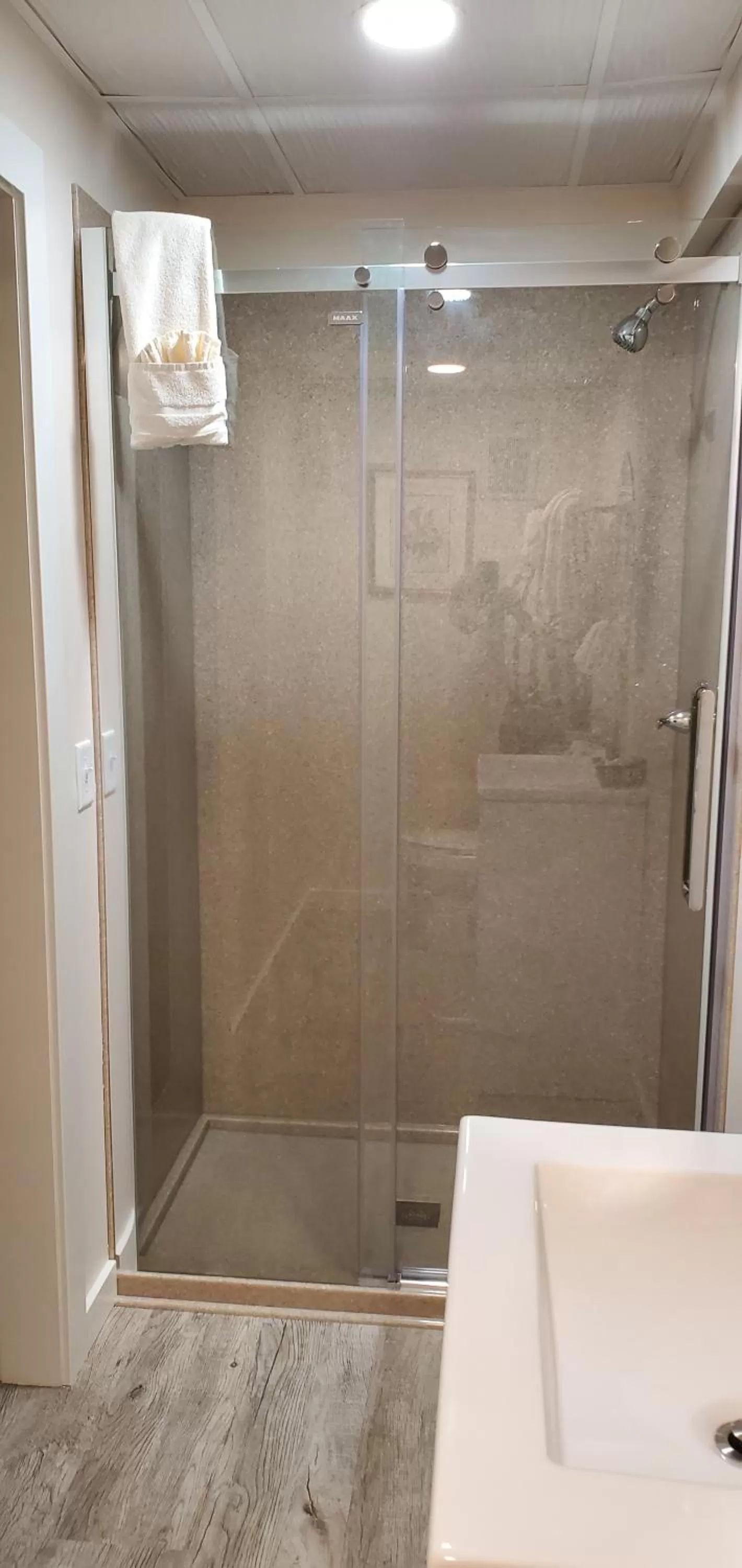 Shower in Lowell Inn