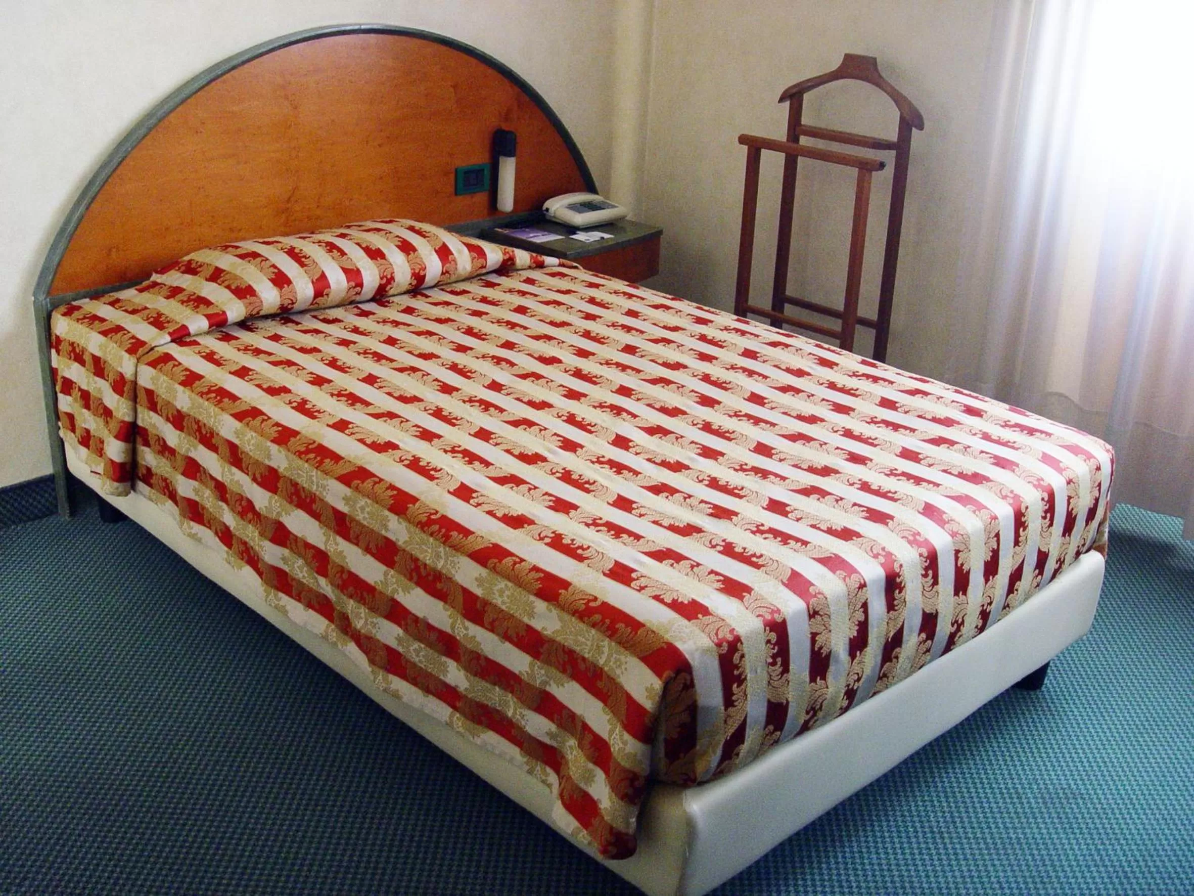 Bed in Best Western Plus Soave Hotel