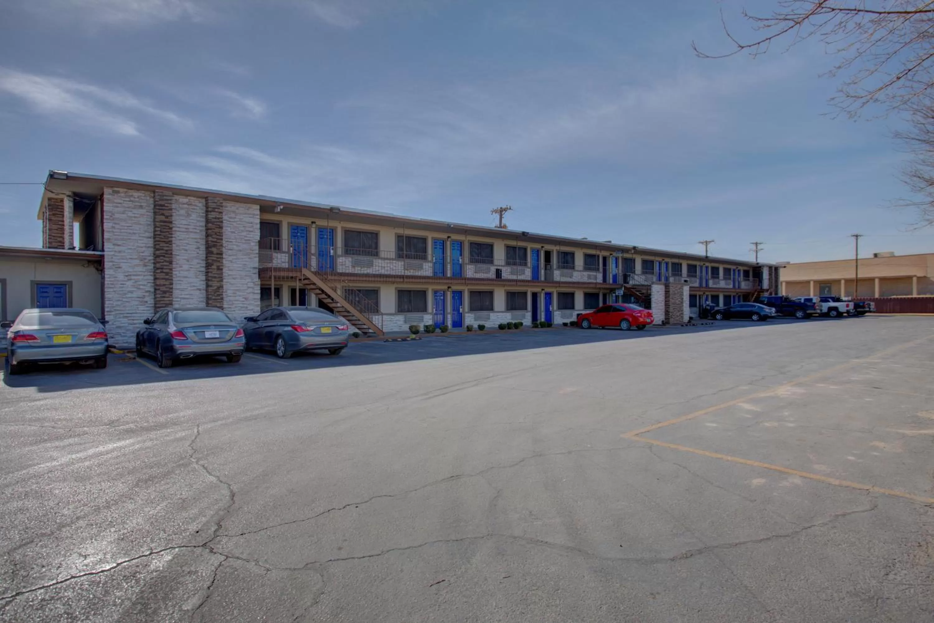 Property building in Carlsbad Inn , New Mexico
