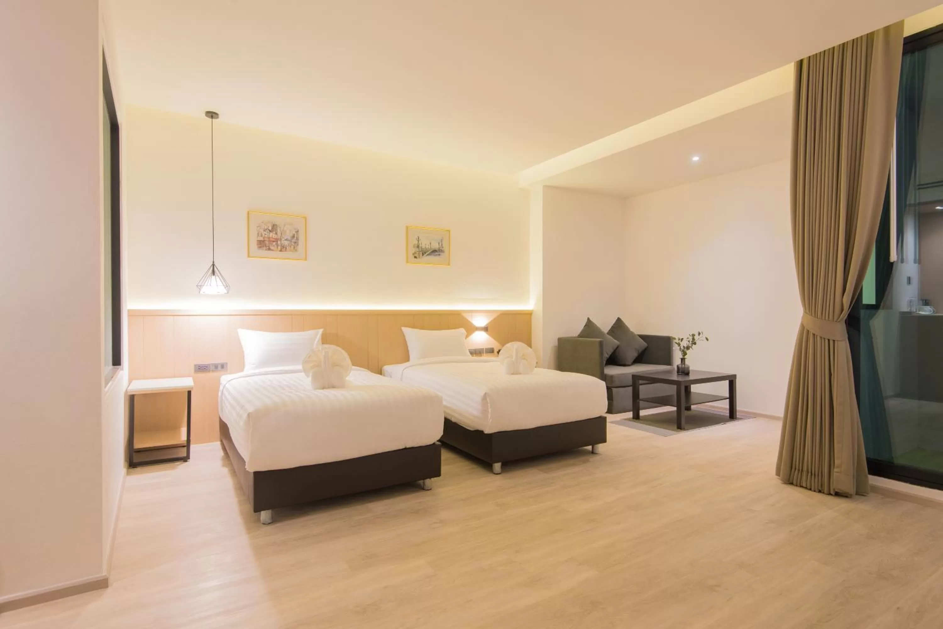 Bed in Madison Bangkok Hotel