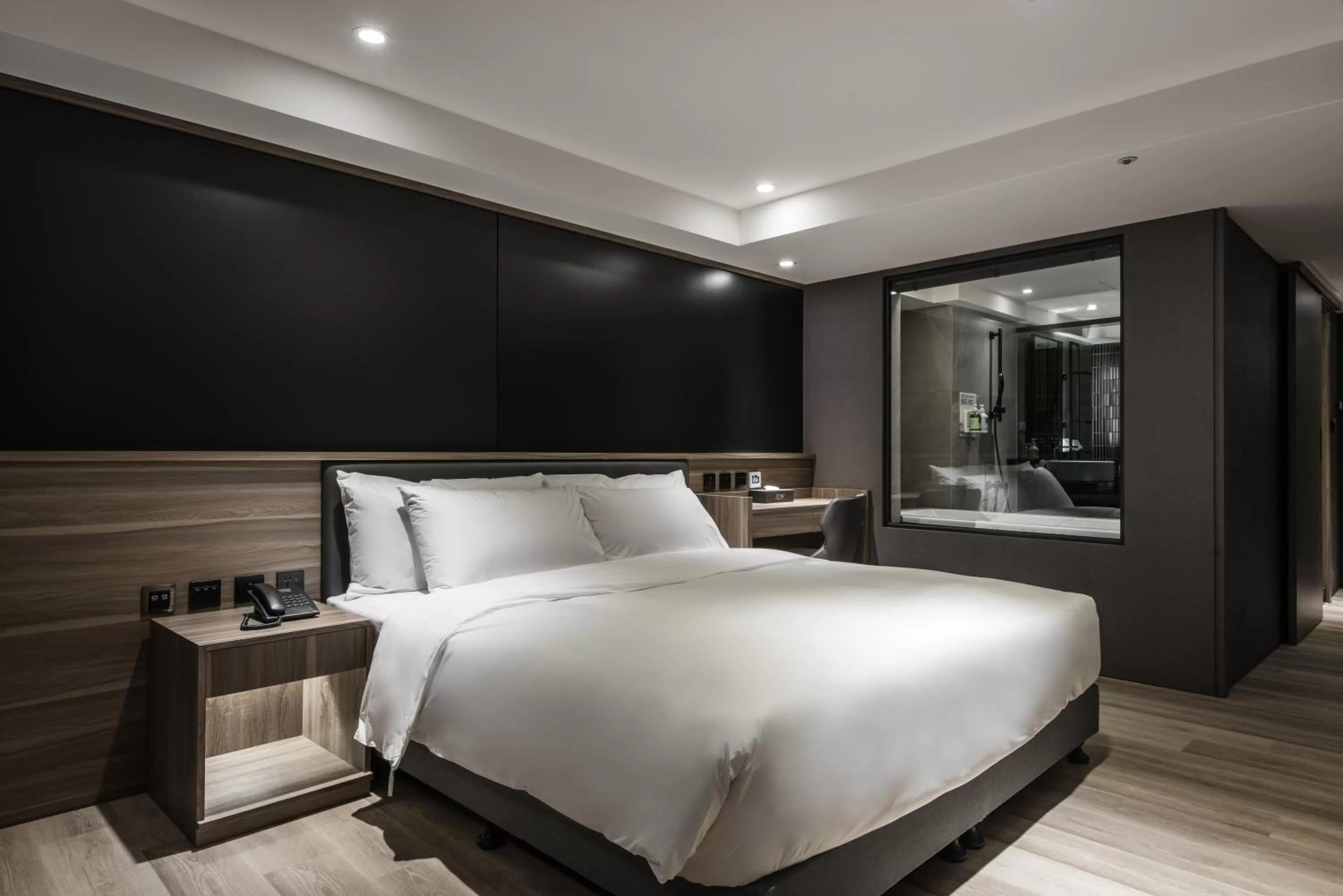 Bed in Autumn Willow Hotel