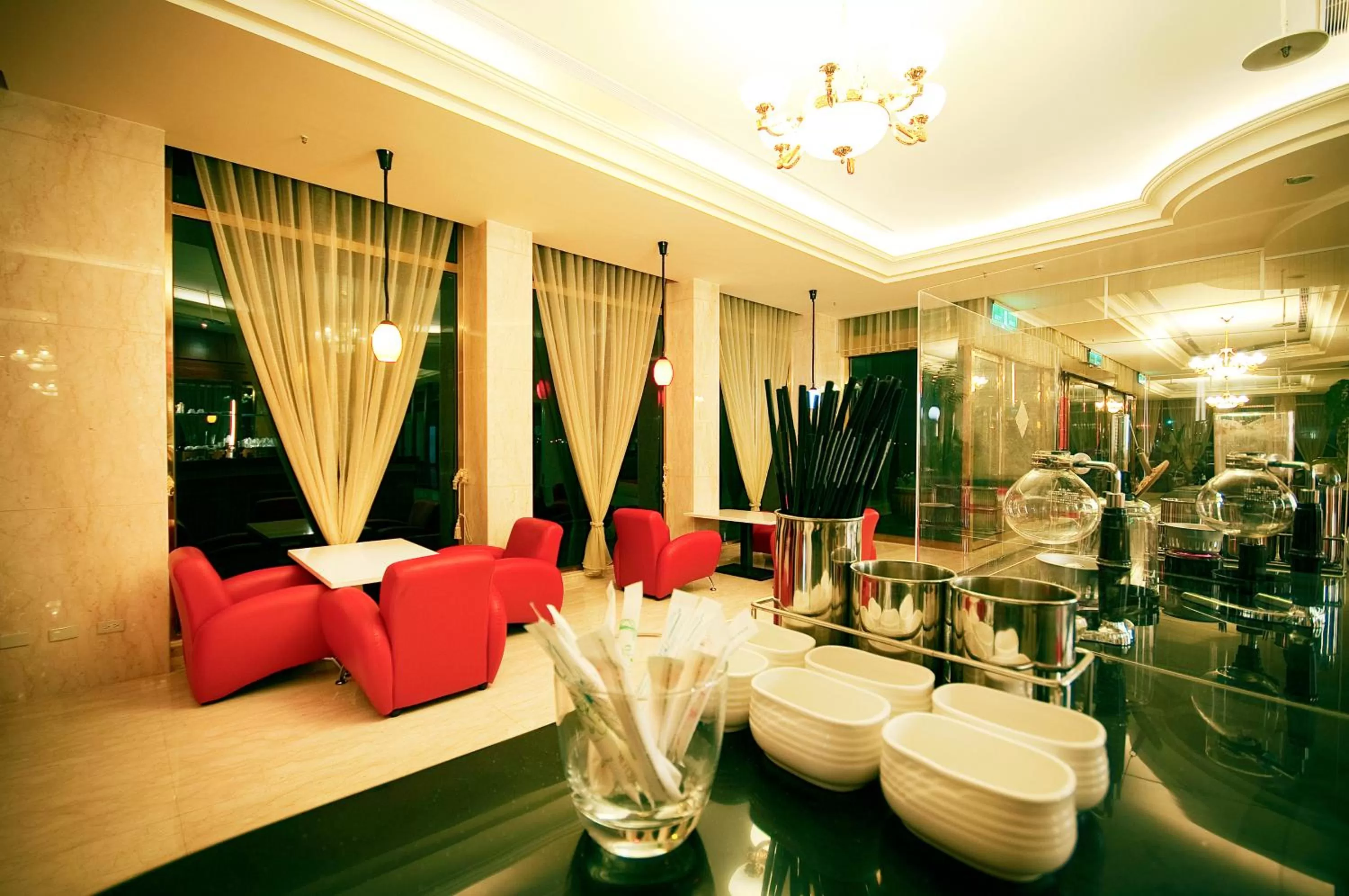 Restaurant/places to eat in Yaling Hotel