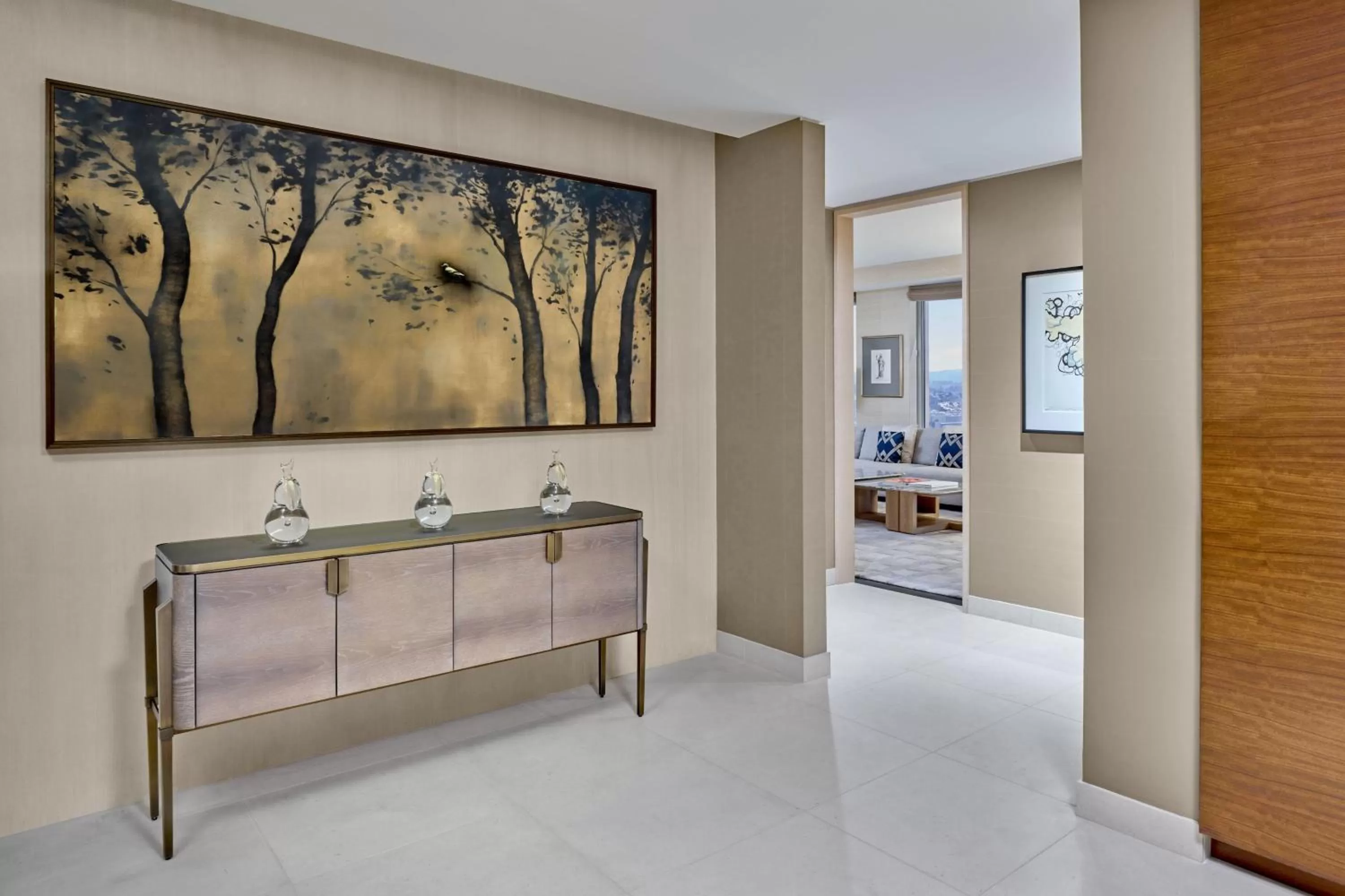 Photo of the whole room in The St. Regis San Francisco