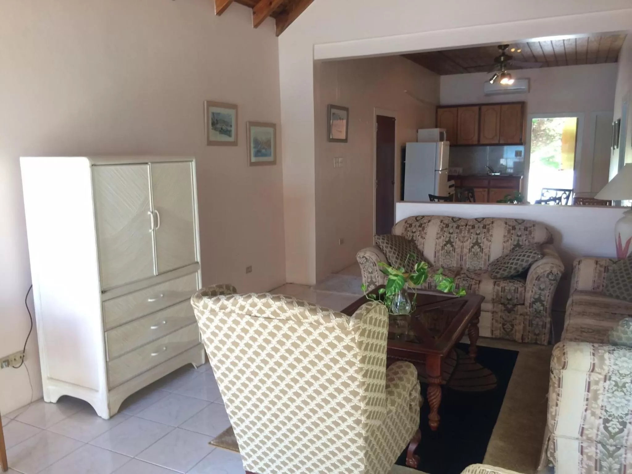 Kitchen or kitchenette in Fort Burt Hotel