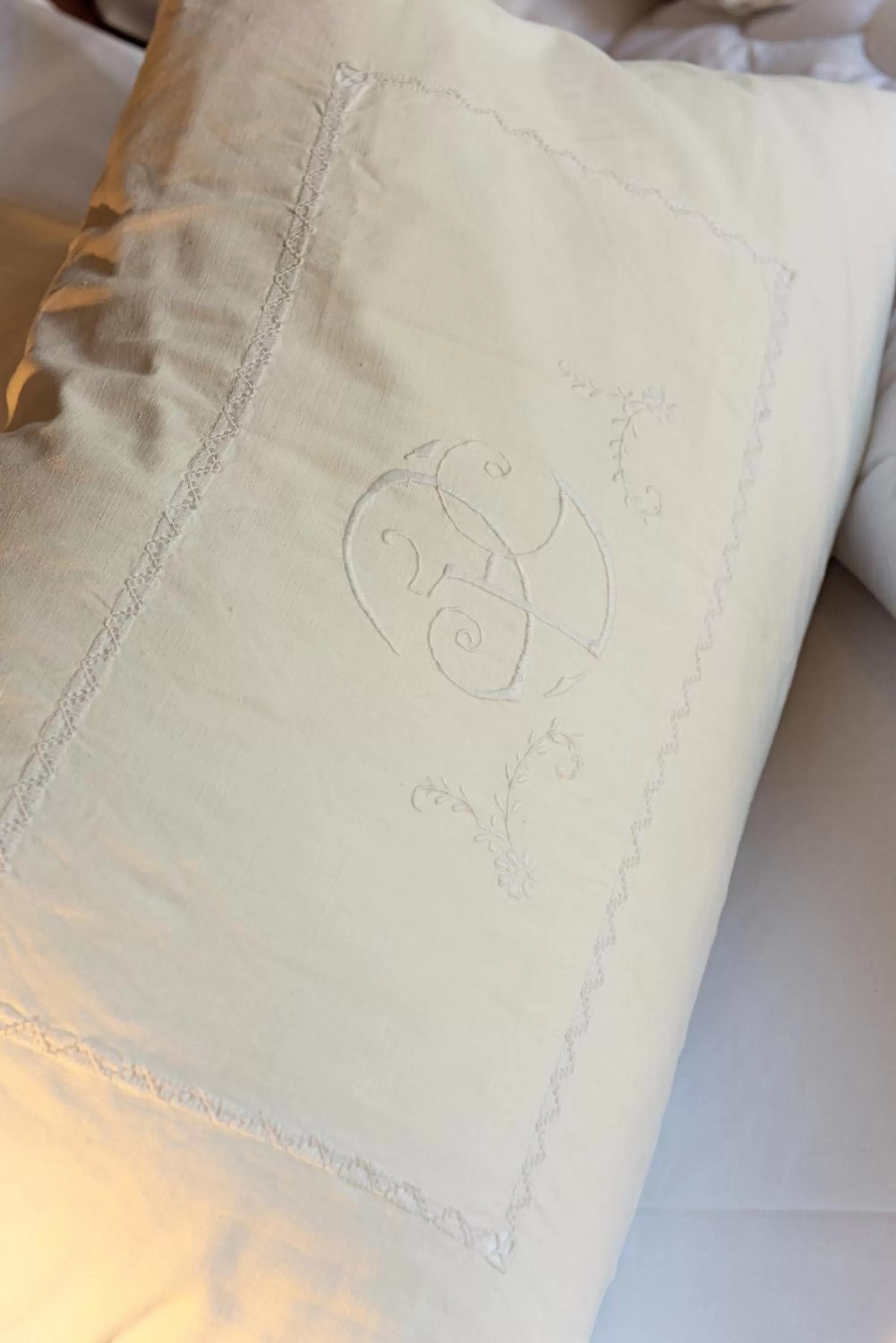 Decorative detail, Bed in B&B Villa Rosalinda