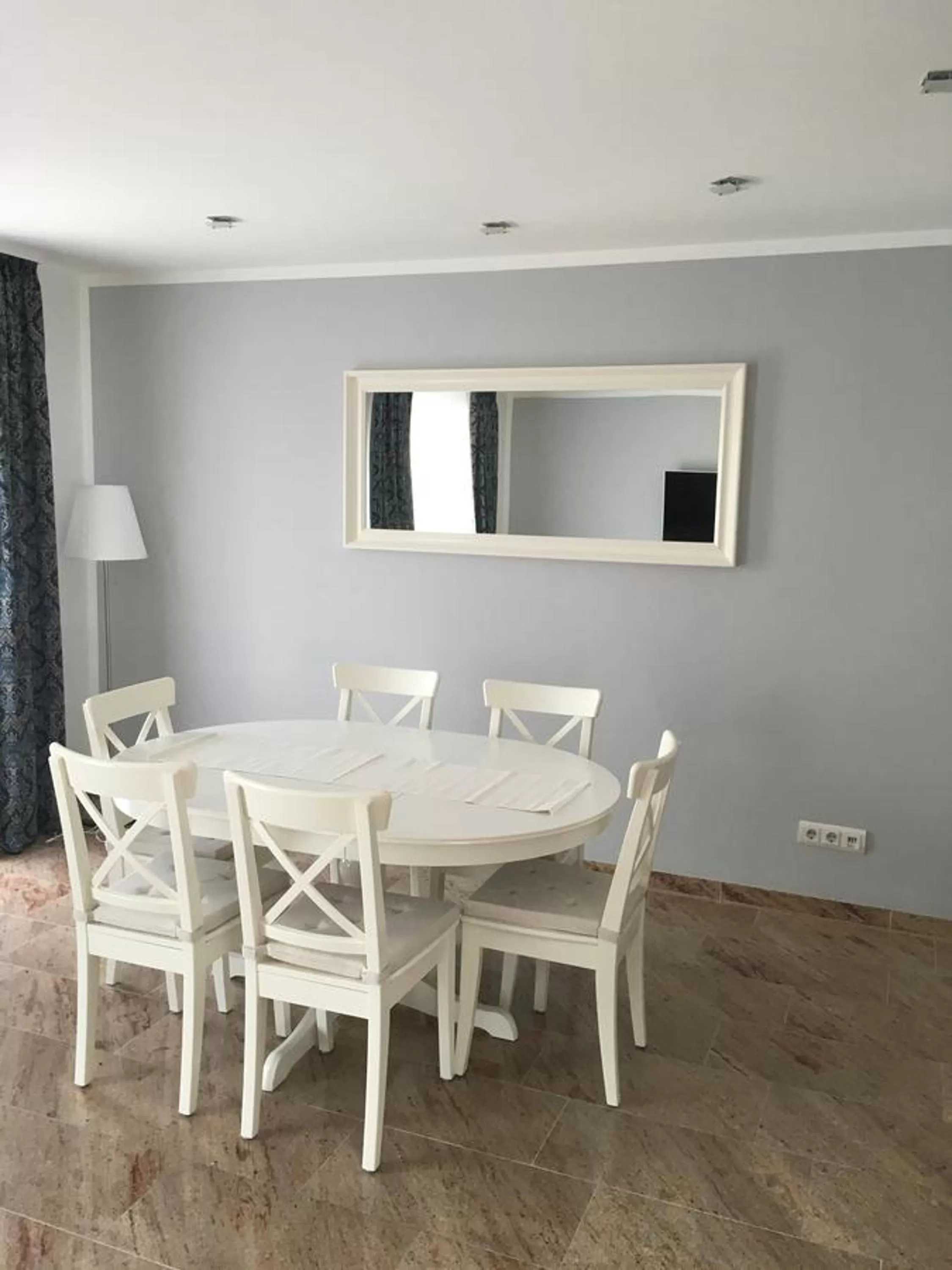 Property building, Dining Area in Merkel Villa Apartamente