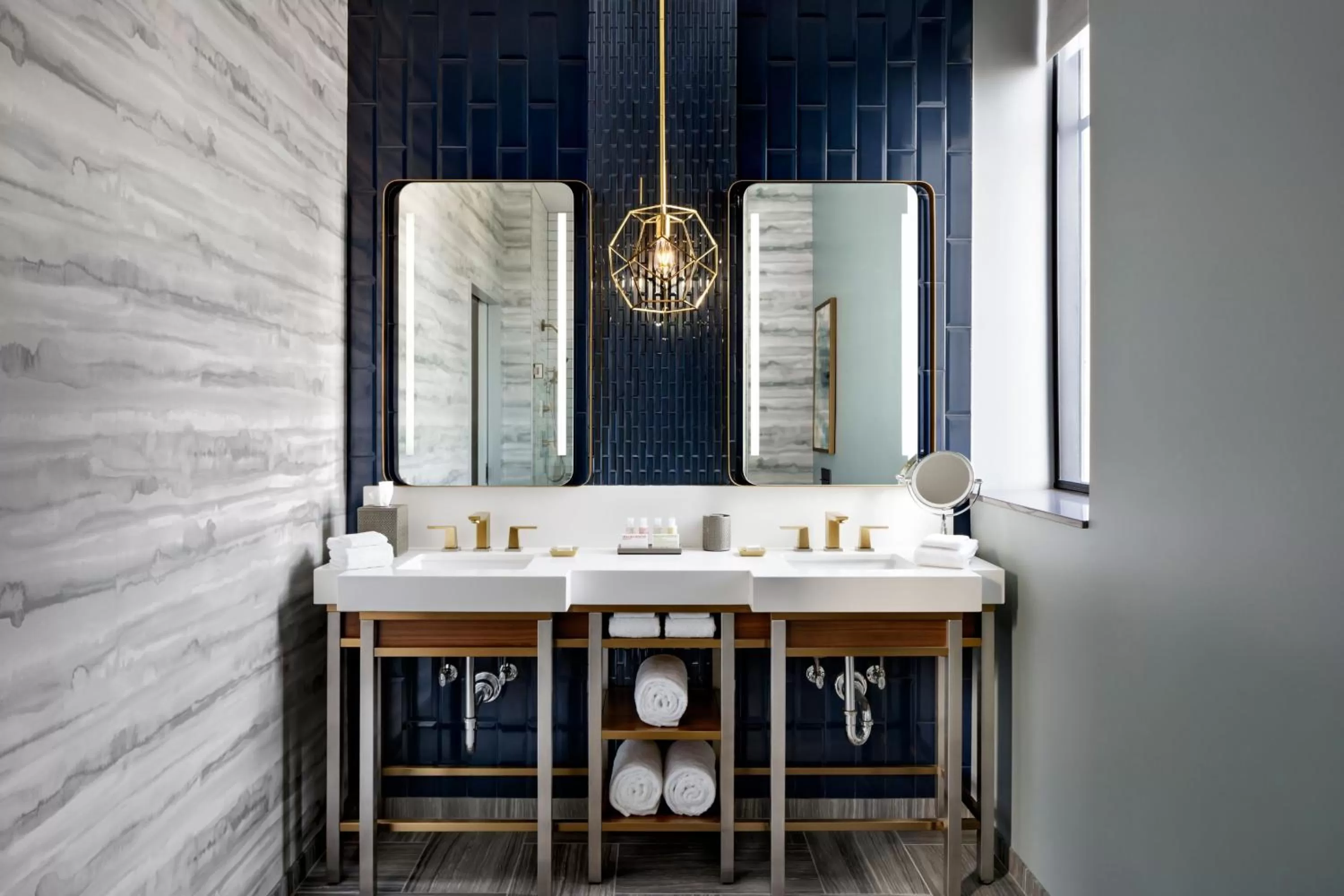 Bathroom in Rand Tower Hotel, Minneapolis, a Tribute Portfolio Hotel