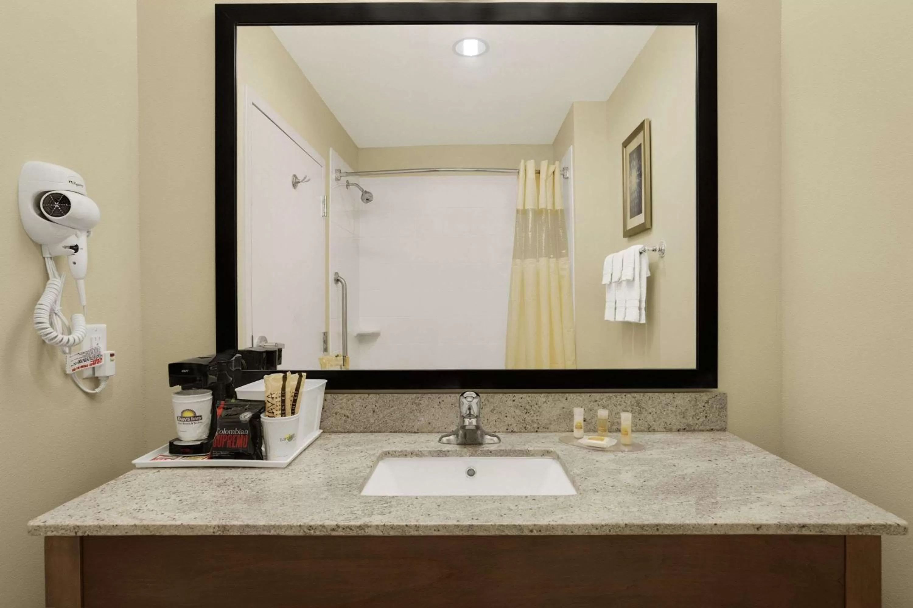 Bathroom in Days Inn by Wyndham Victoria