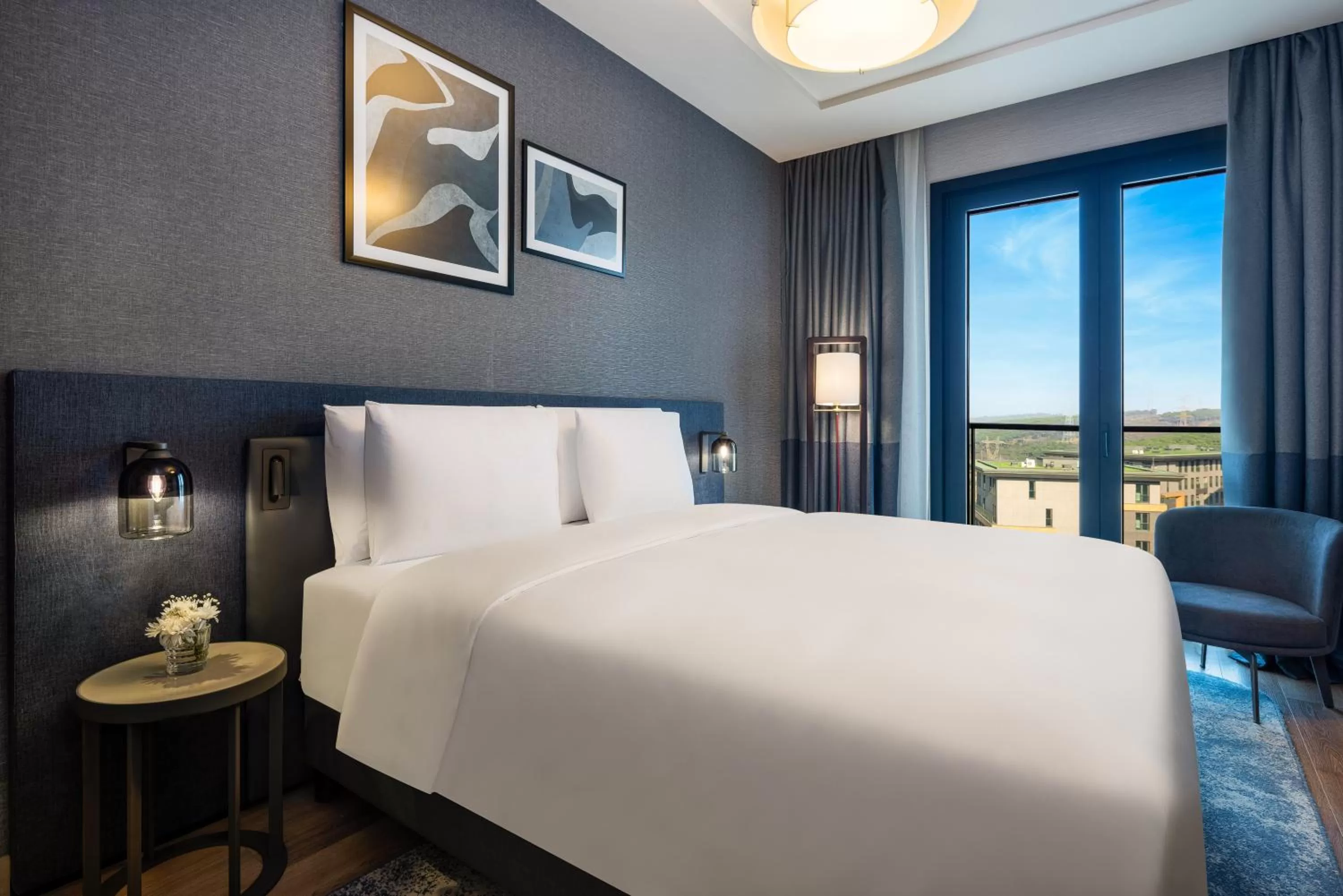 Bedroom, Bed in Movenpick Living Istanbul Camlivadi