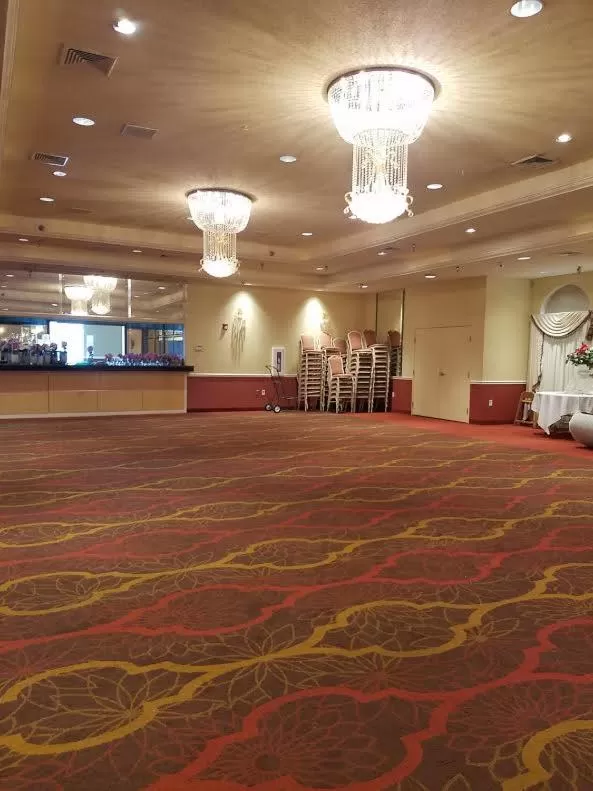 Ramada by Wyndham Glendale Heights/Lombard