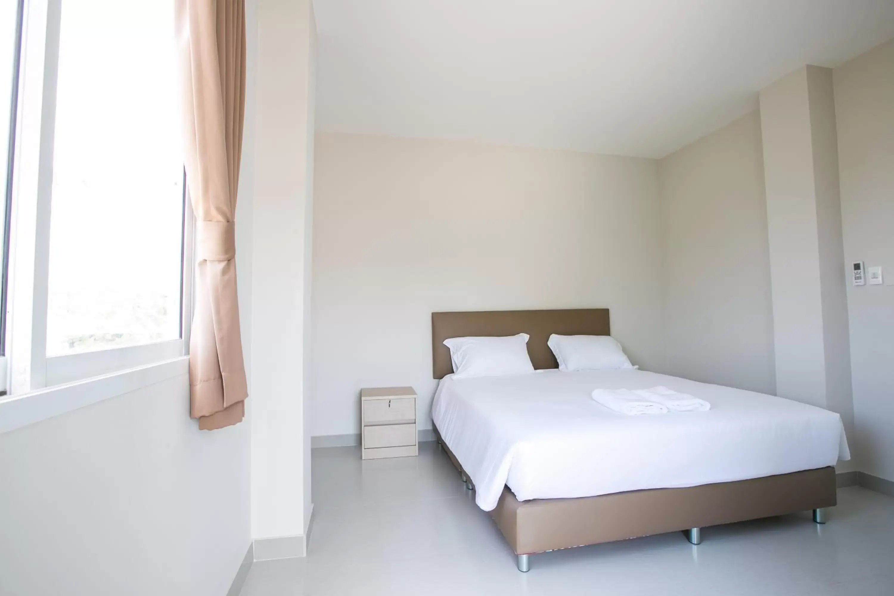 Family Room with Bathroom in J-House Phetchaburi Family Room with Bathroom in J-House Phetchaburi