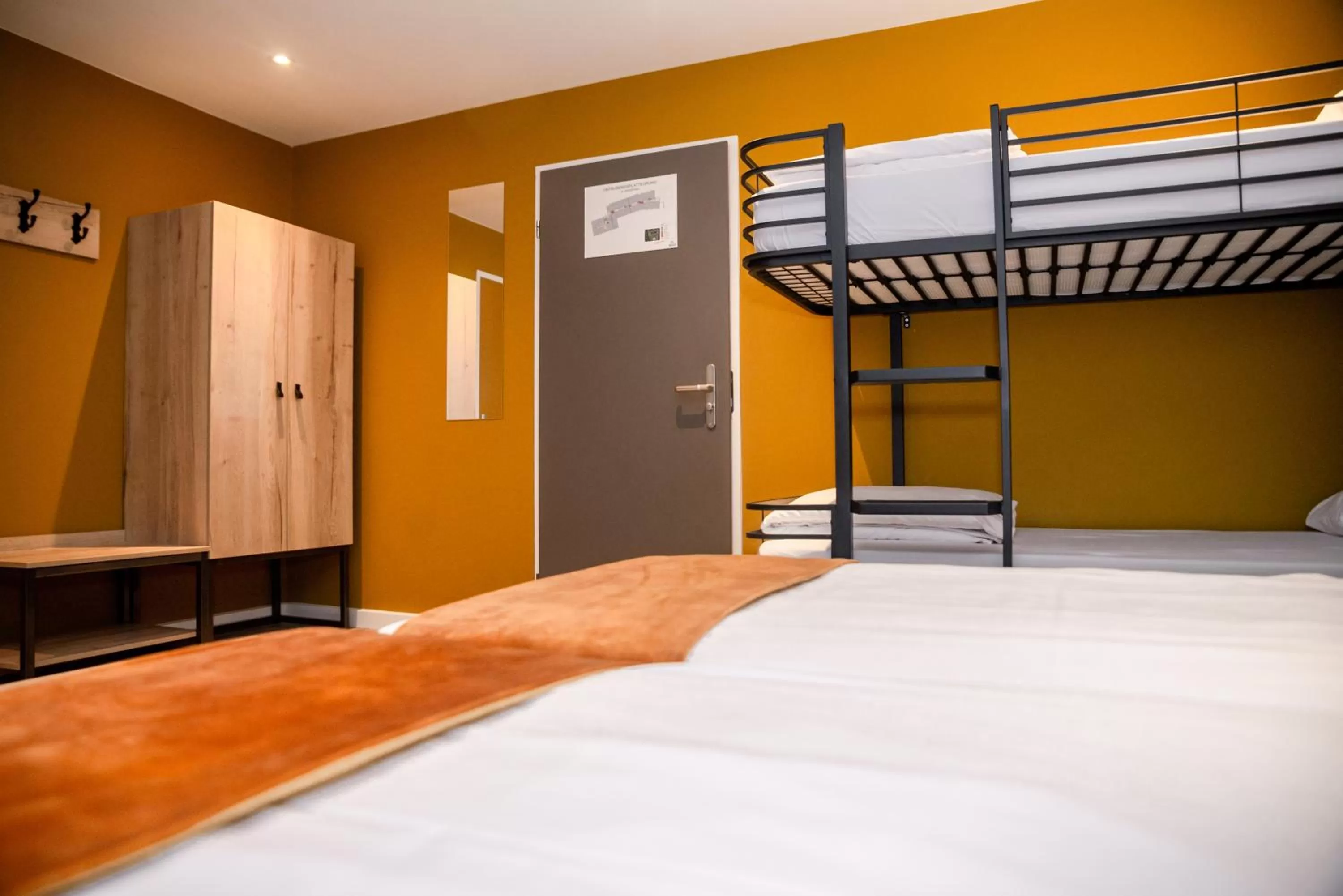 bunk bed, Bed in Hotel Onder De Linden