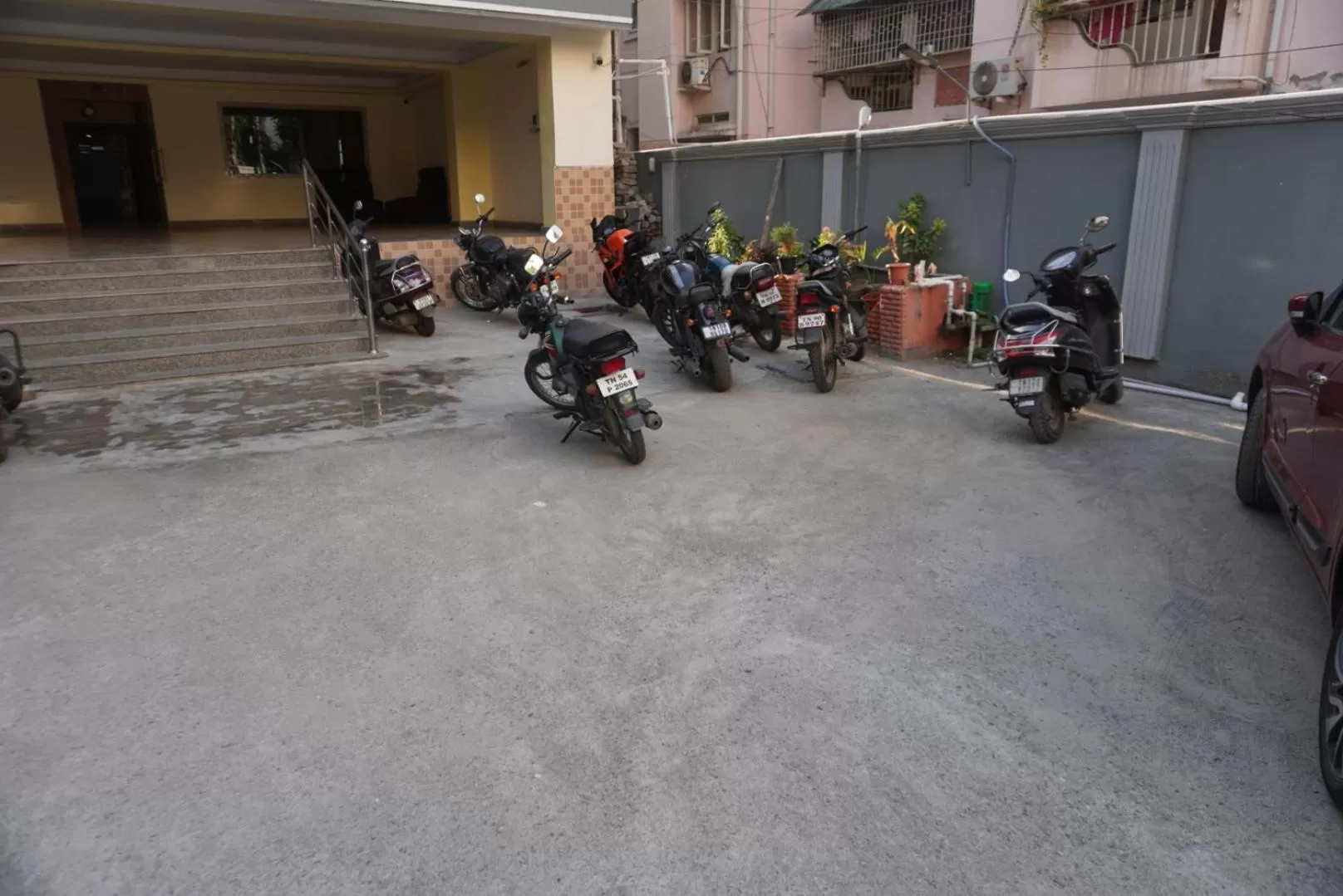 People in The Dolphin Park Hotel, Virugambakkam