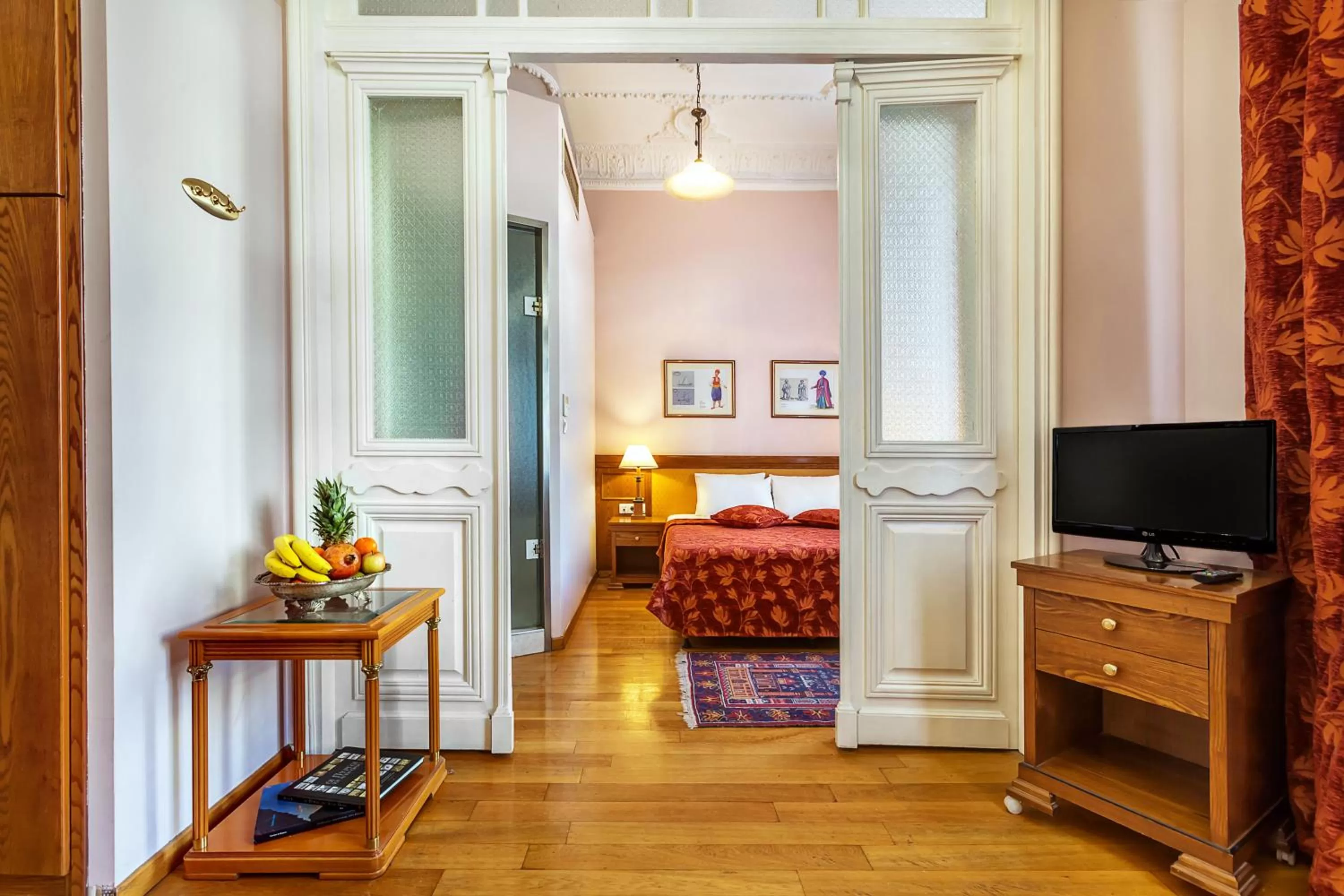 Bedroom, Bed in Minerva Premier Hotel