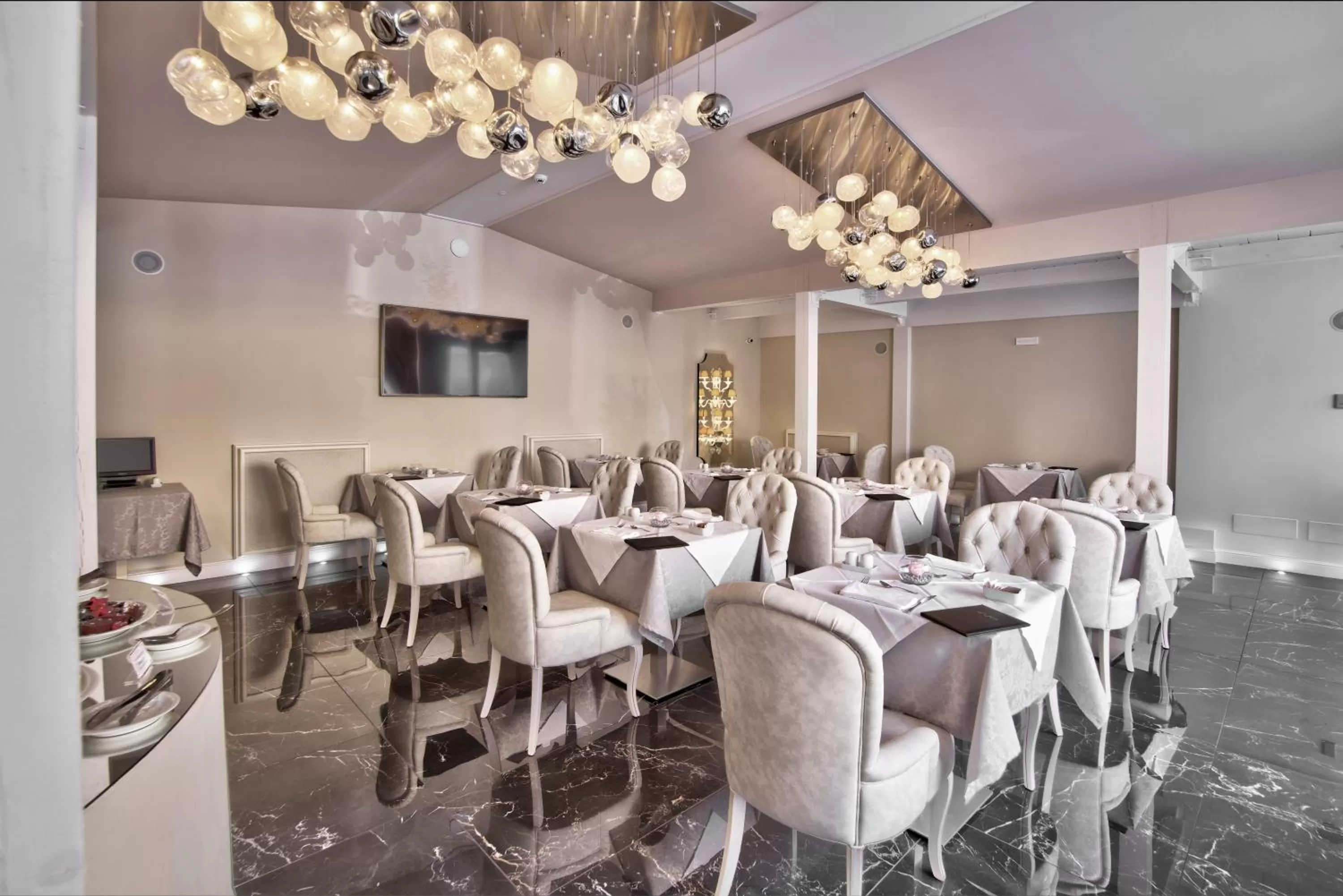 Breakfast in The Moon Boutique Hotel & Spa