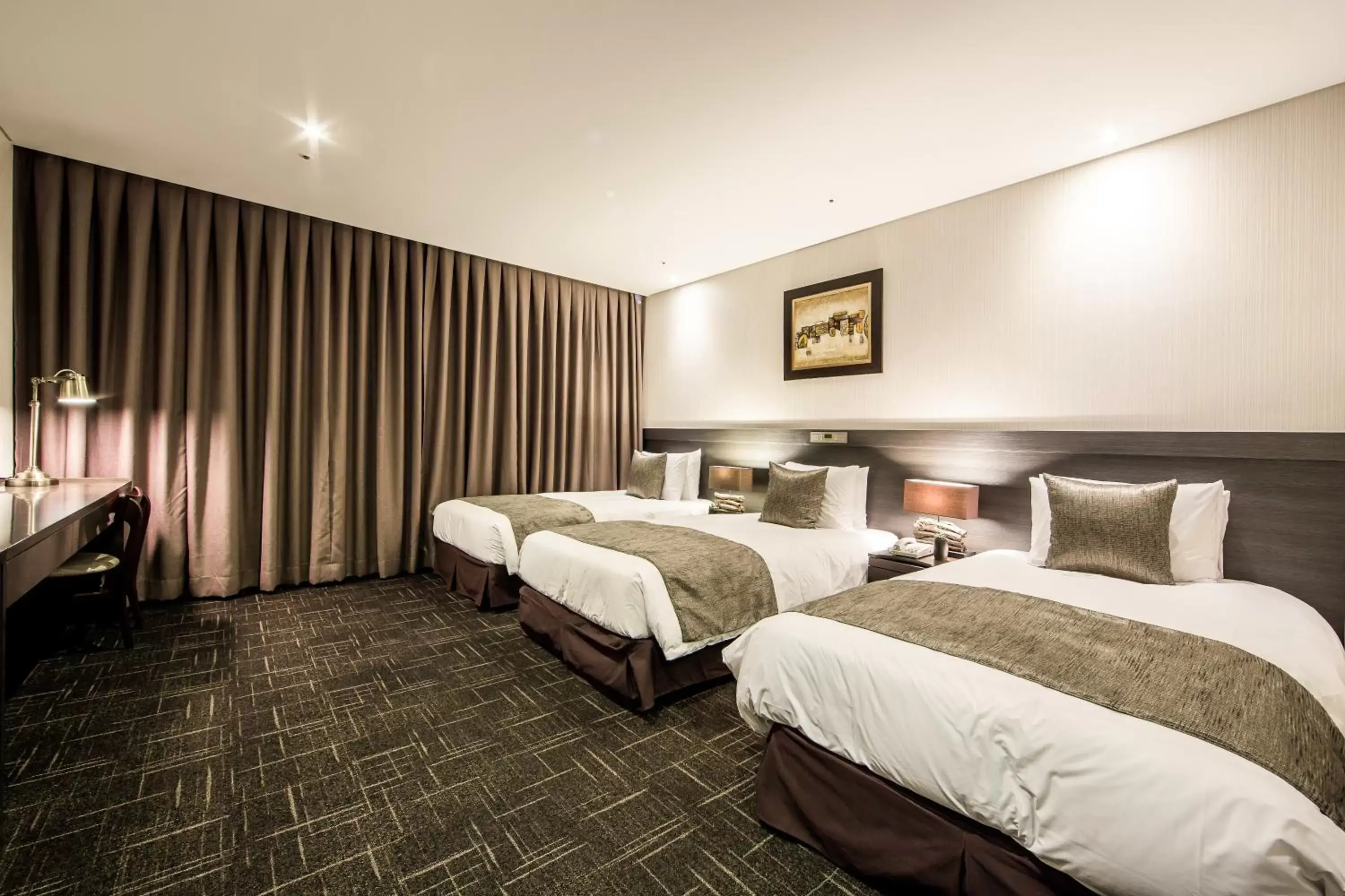 Standard Triple Room in Golden Seoul Hotel Standard Triple Room in Golden Seoul Hotel