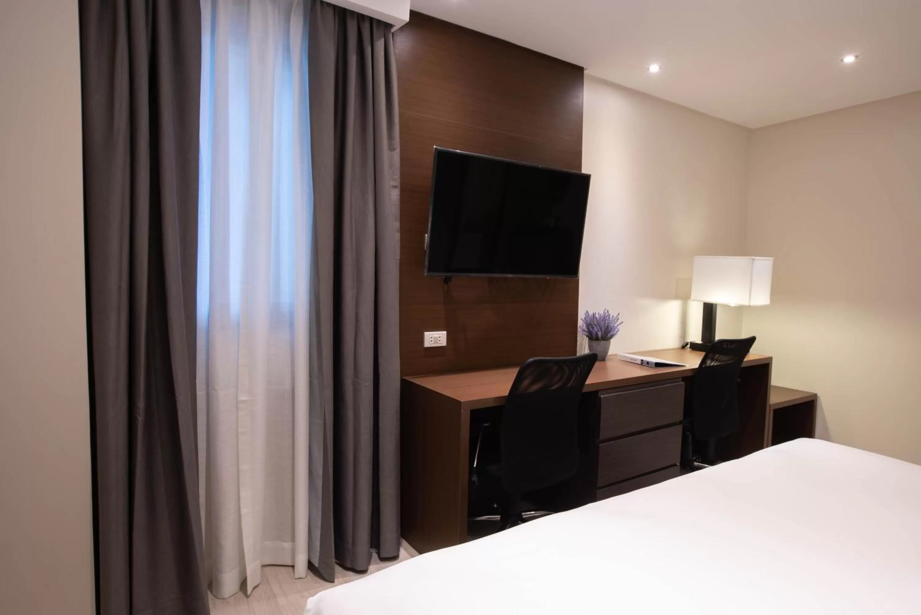 TV and multimedia, Bed in Coro Hotel