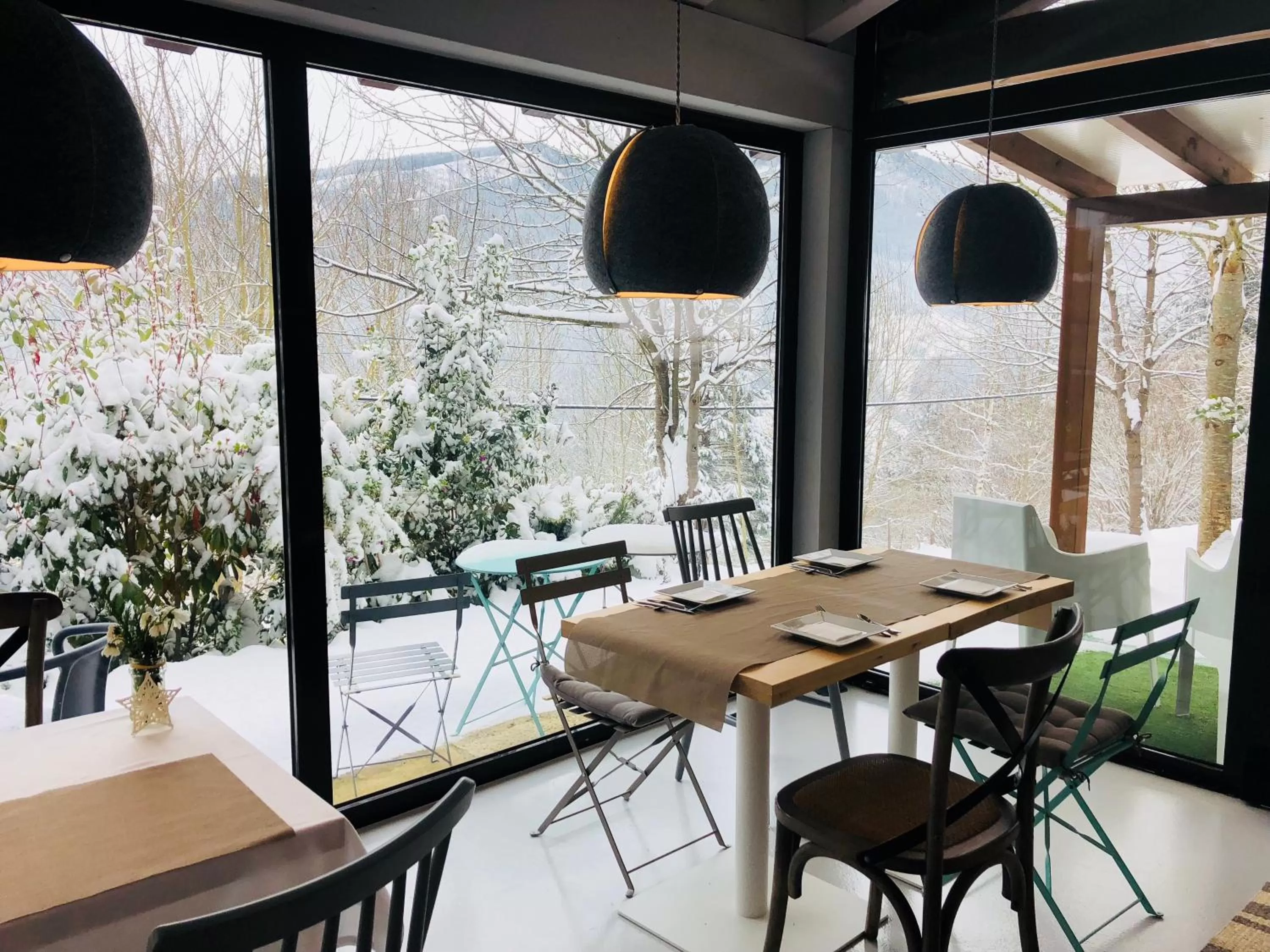 Lounge or bar in Hotel Garaiko Landetxea