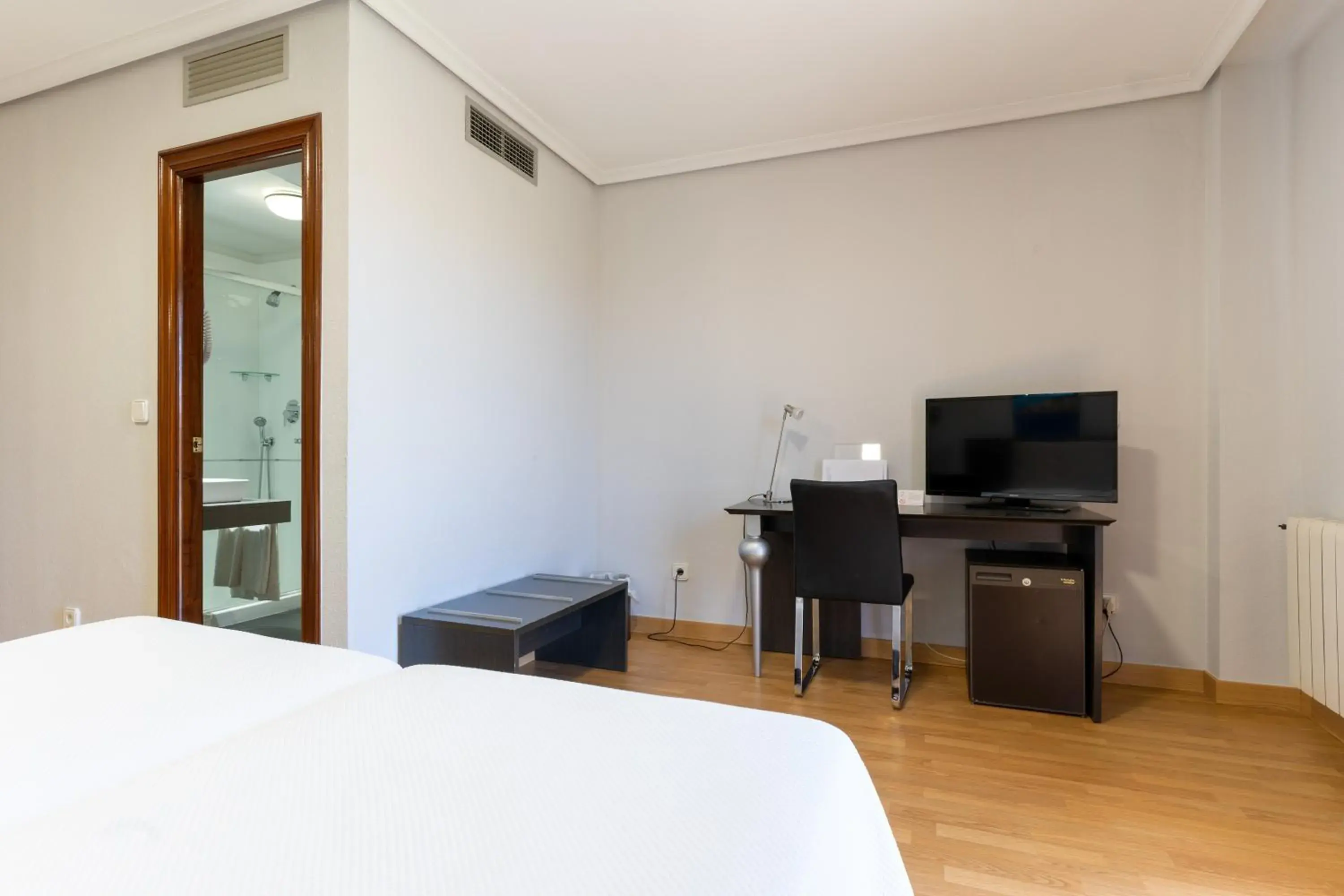 Single Room in Chateau La Roca Single Room in Chateau La Roca