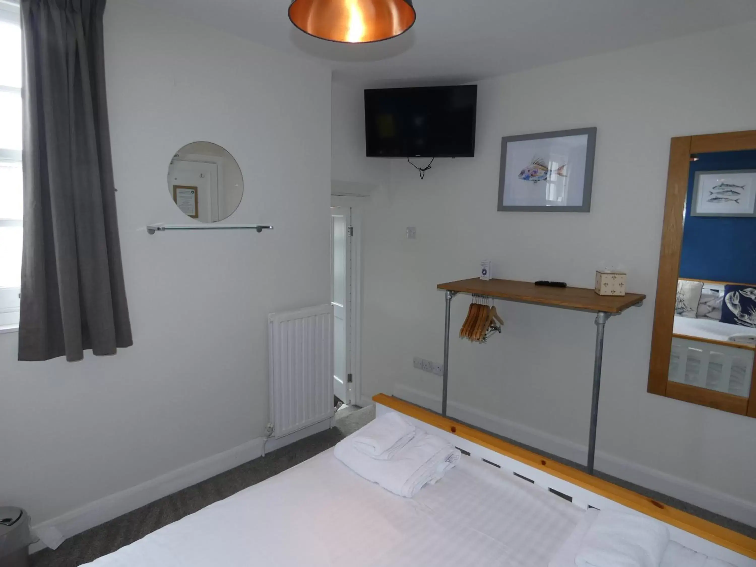 Budget Double Room in The Sloop Inn Budget Double Room in The Sloop Inn