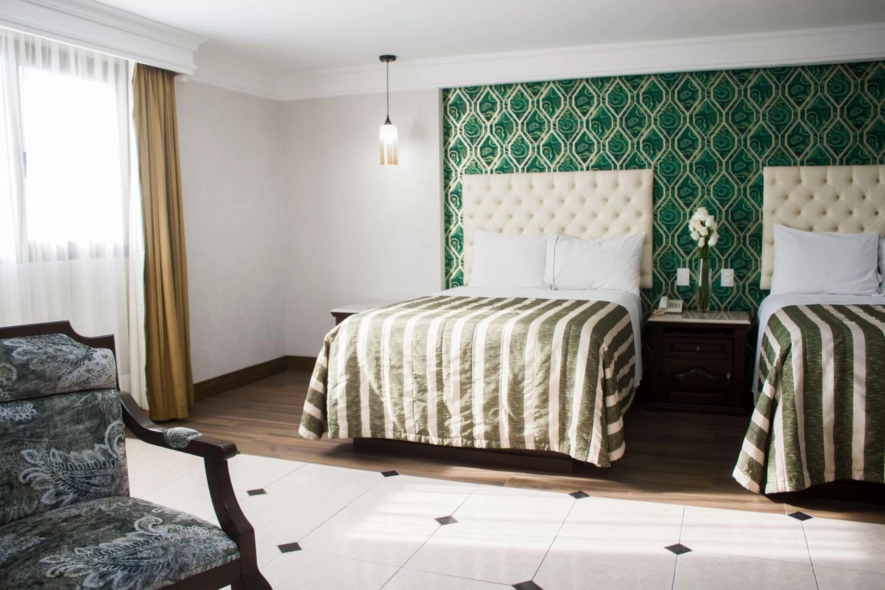 Photo of the whole room, Bed in Hotel Casino Plaza