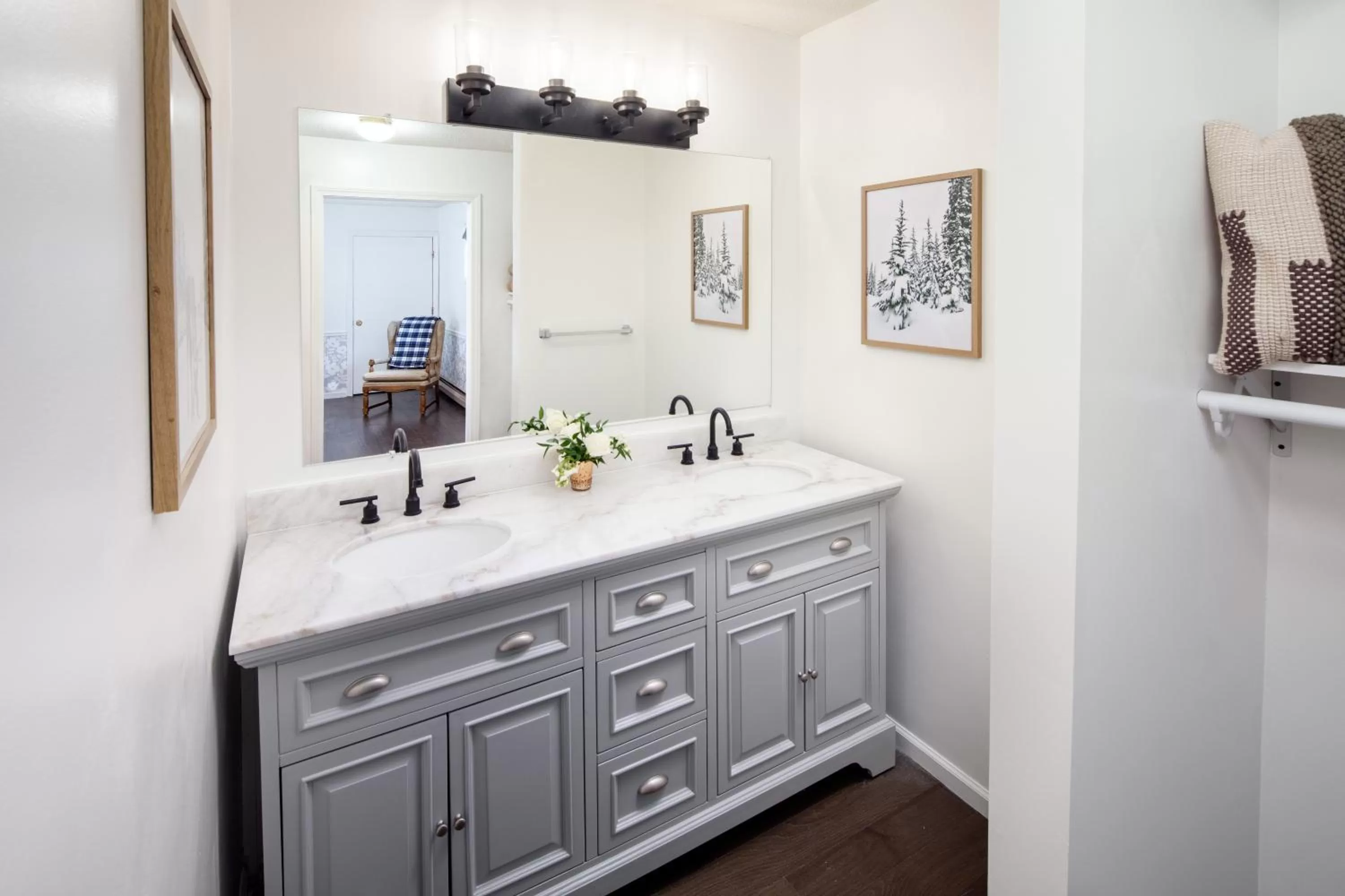 Double Room - Disability Access in Aspen at Manchester