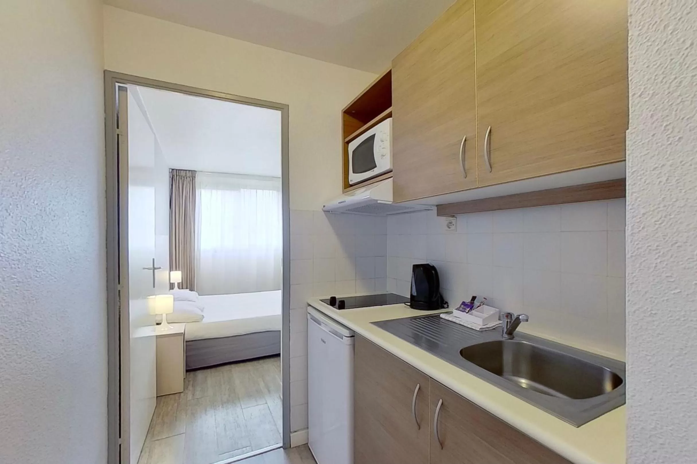 Coffee/tea facilities in City Résidence Aix-en-Provence