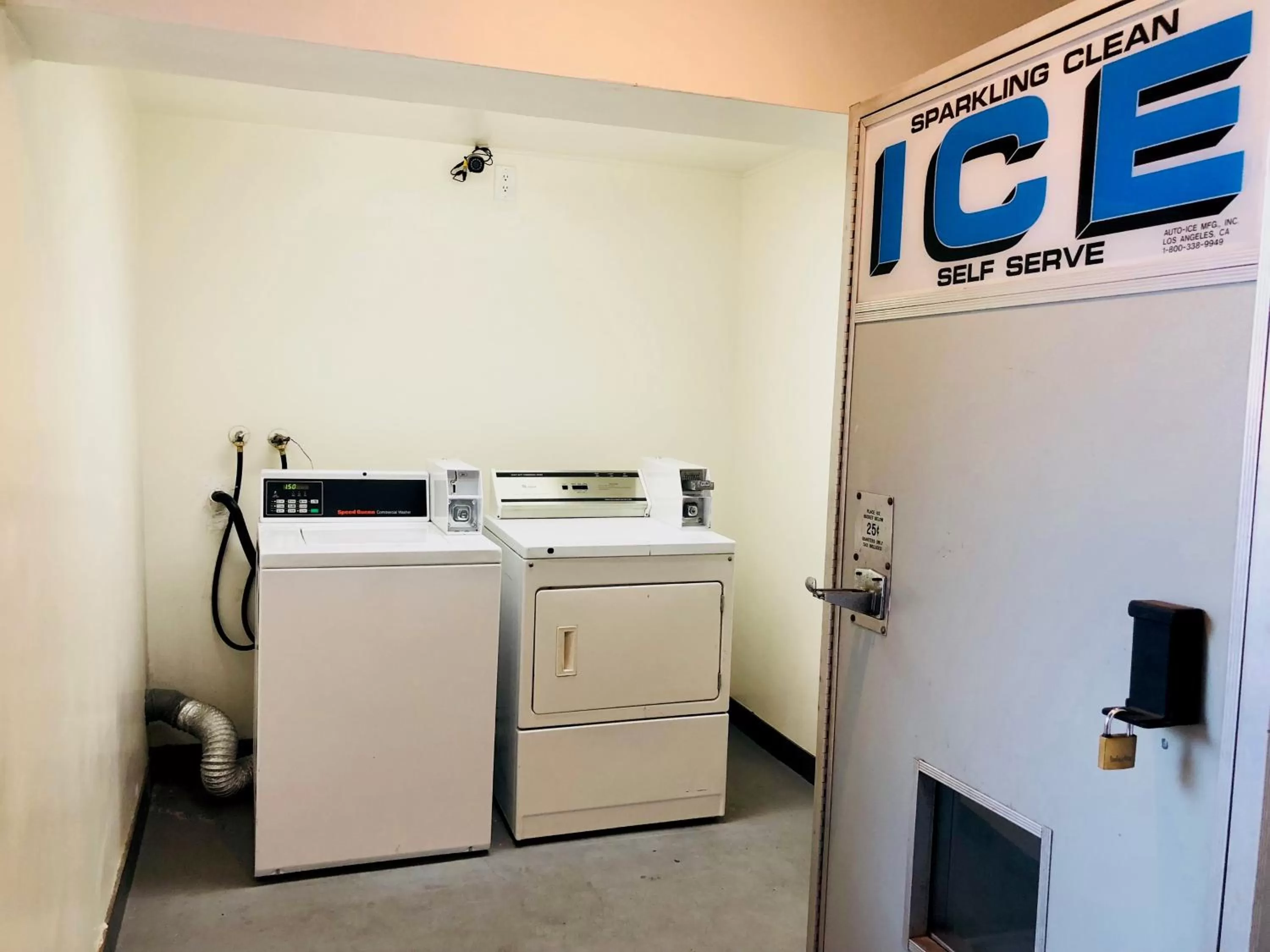 Area and facilities in Sakura Inn