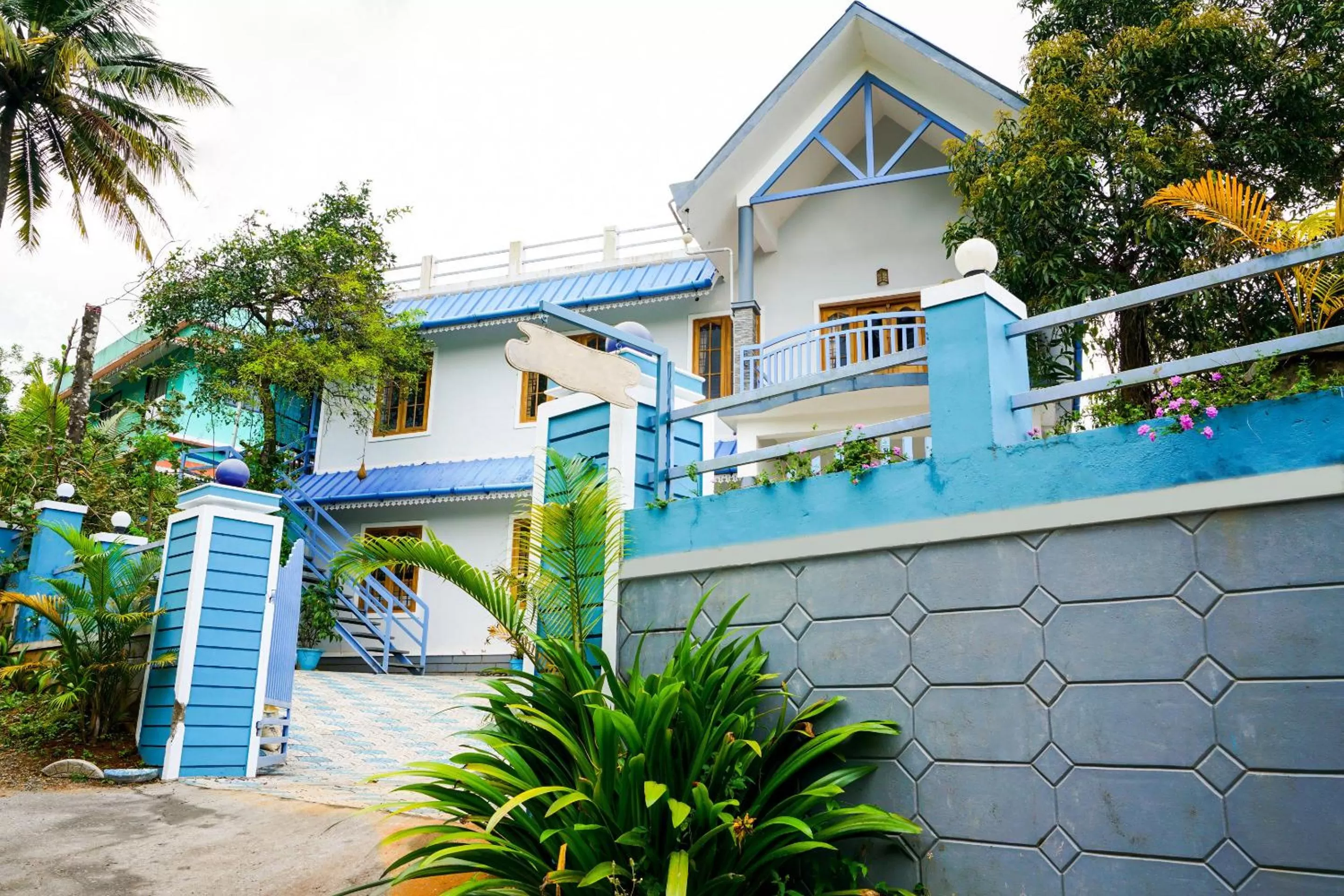 Facade/entrance, Property Building in Munnar Blue Mist