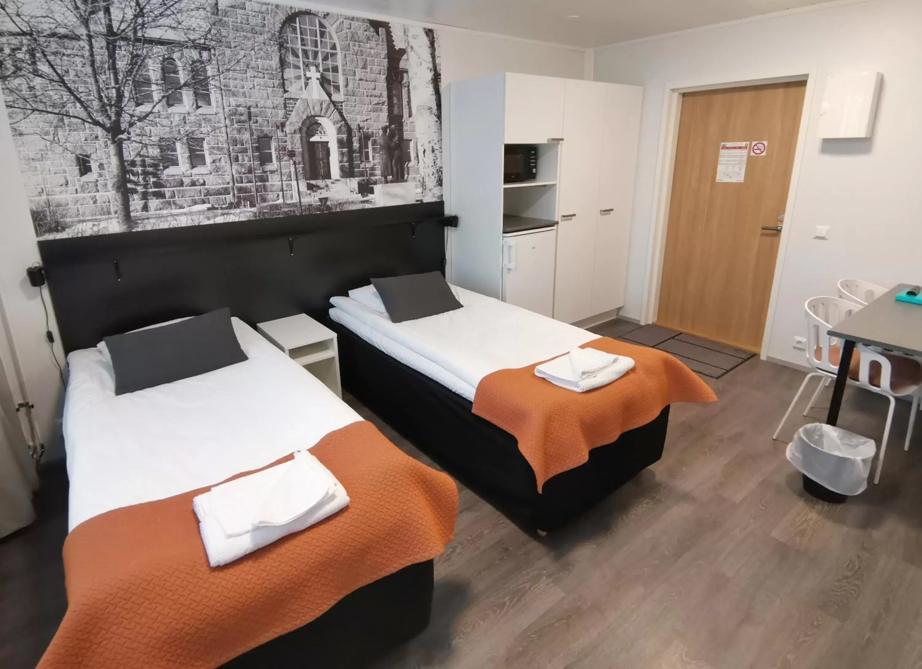 Standard Twin Room in Forenom Aparthotel Raahe Standard Twin Room in Forenom Aparthotel Raahe