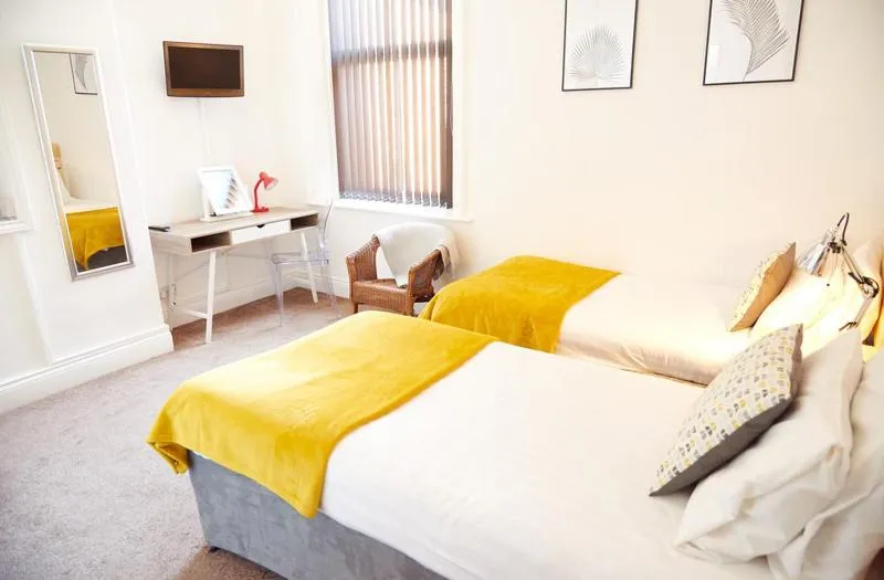 Photo of the whole room in Kenilworth Hotel