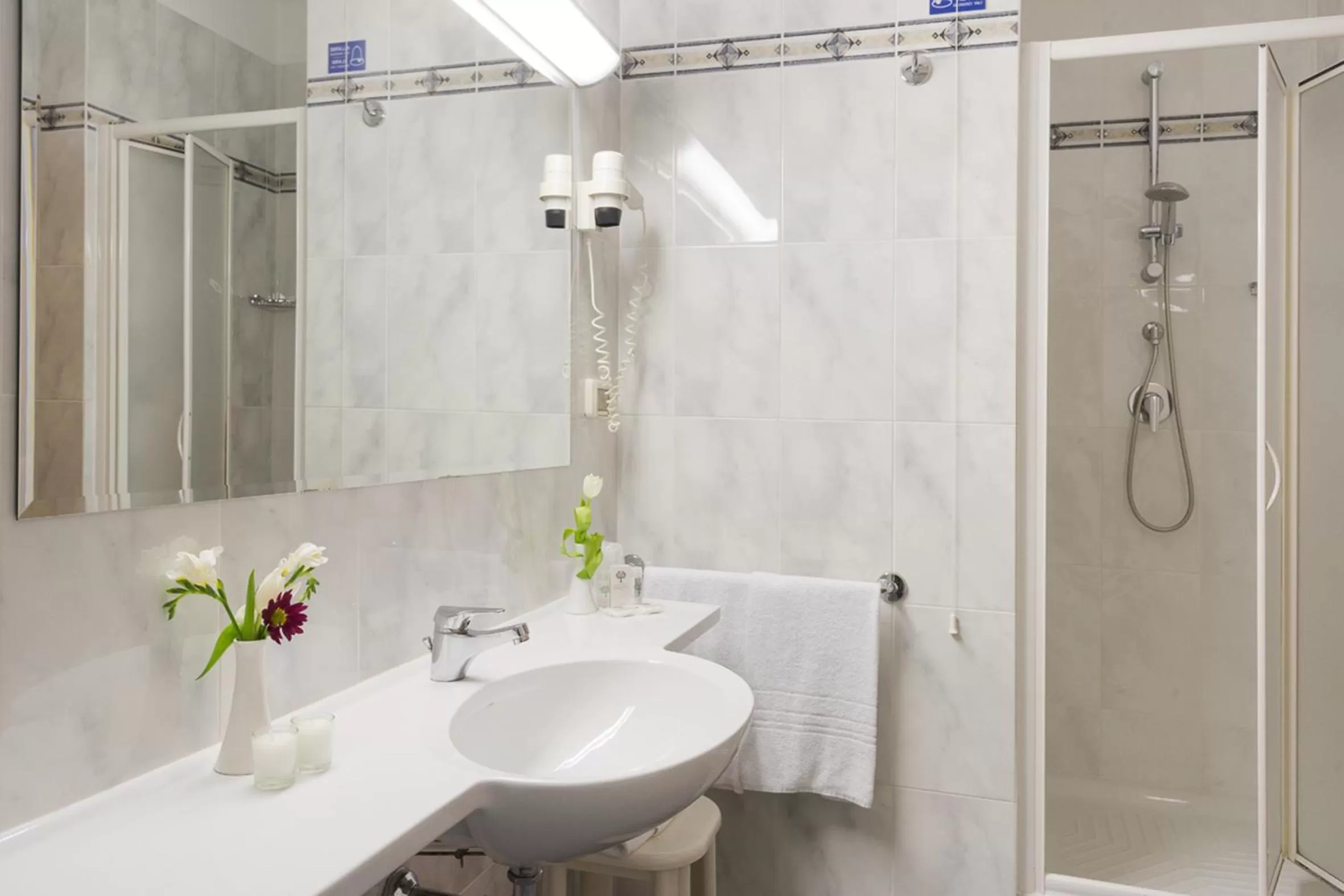 Bathroom in Ele Green Park Hotel Pamphili