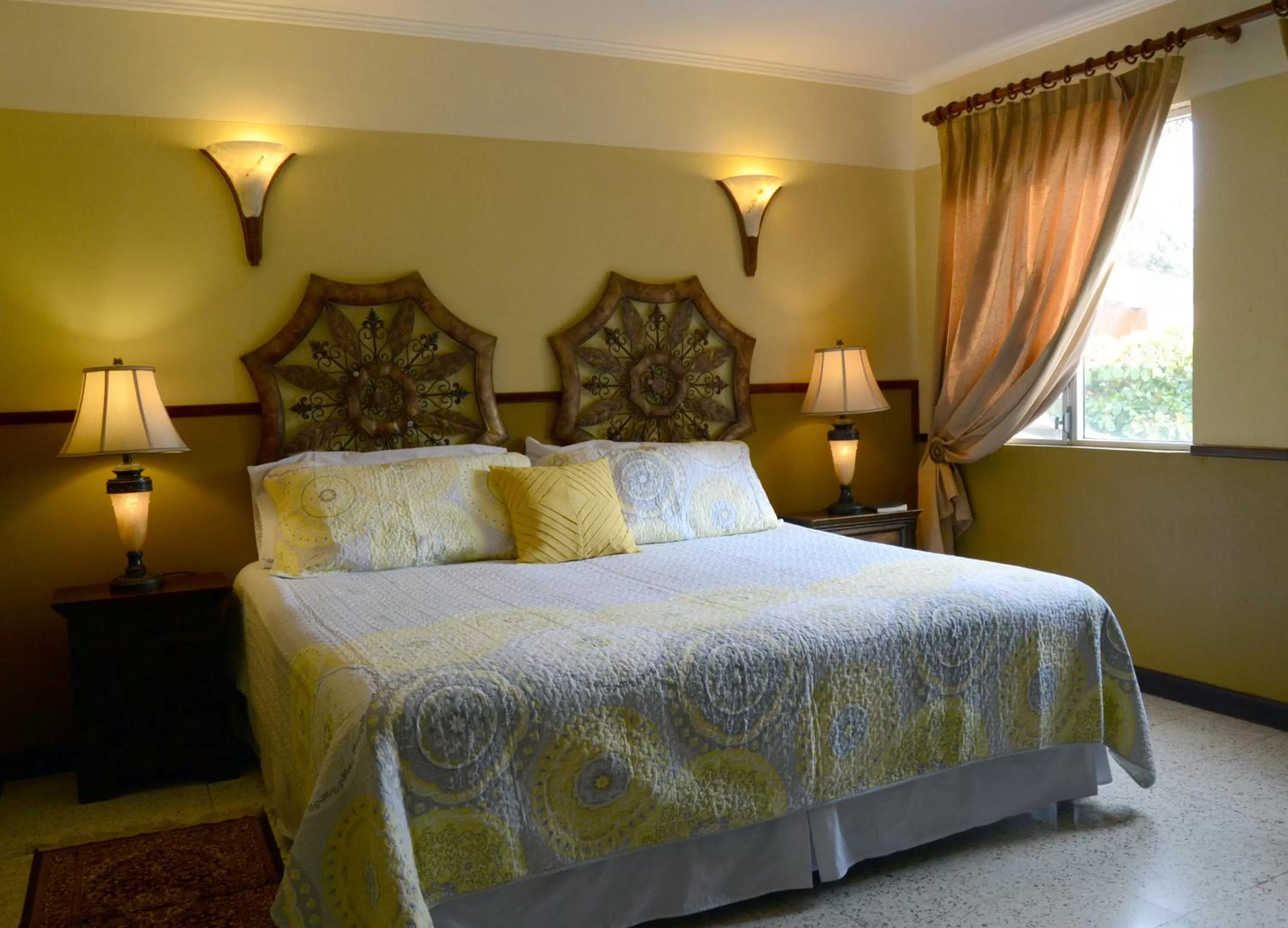 Day, Bed in Hostal Villa Toscana