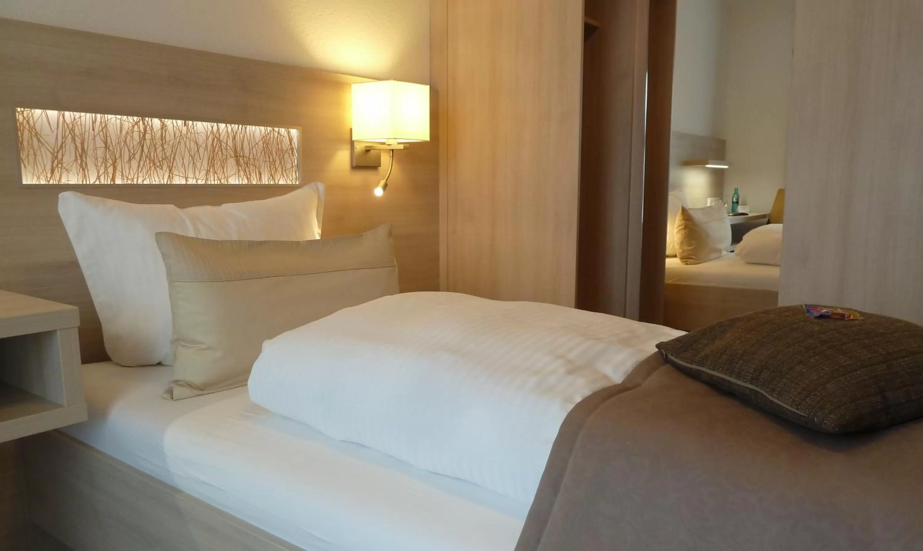 Photo of the whole room, Bed in Hotel-Restaurant Goldenstedt