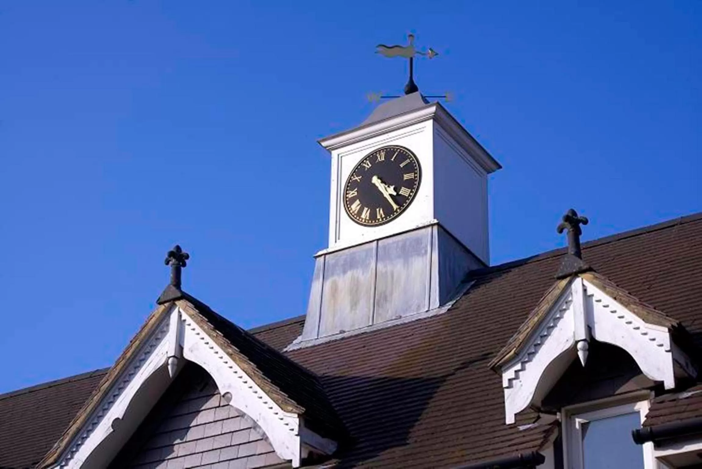 Property building in Banbury Wroxton House Hotel