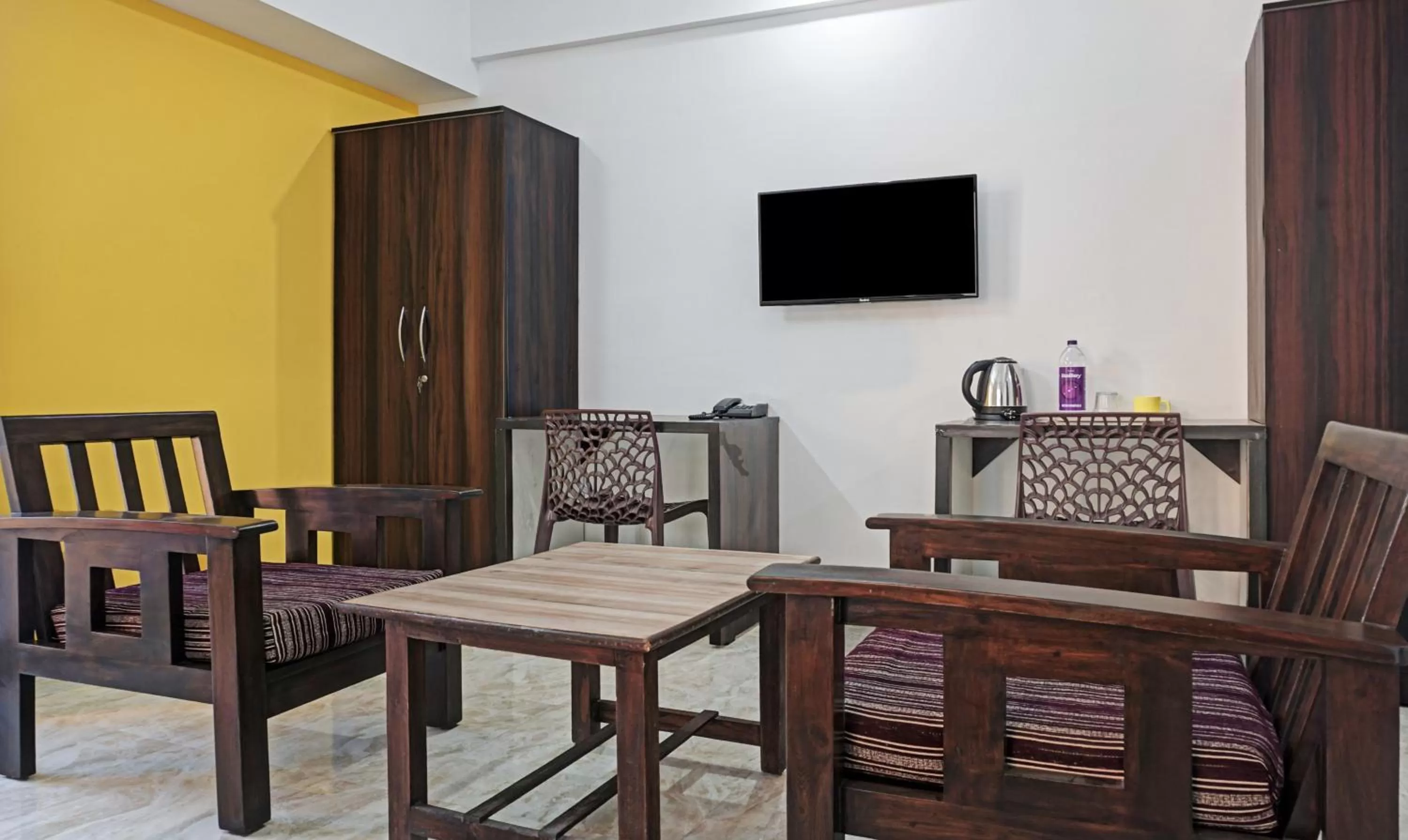 TV and multimedia in Treebo Atithi Corporate Stay Baner IT Hub