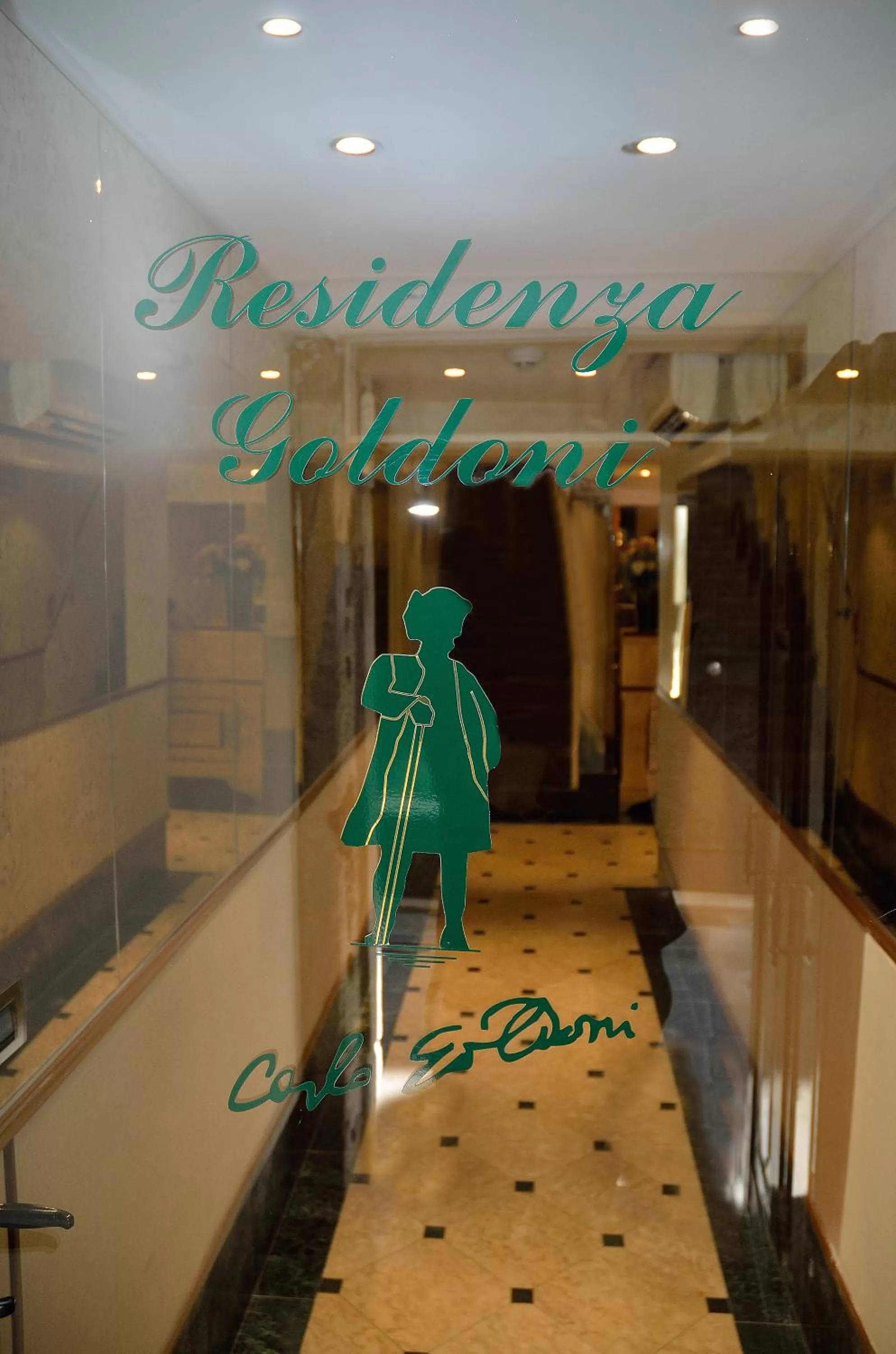 Facade/entrance in Residenza Goldoni