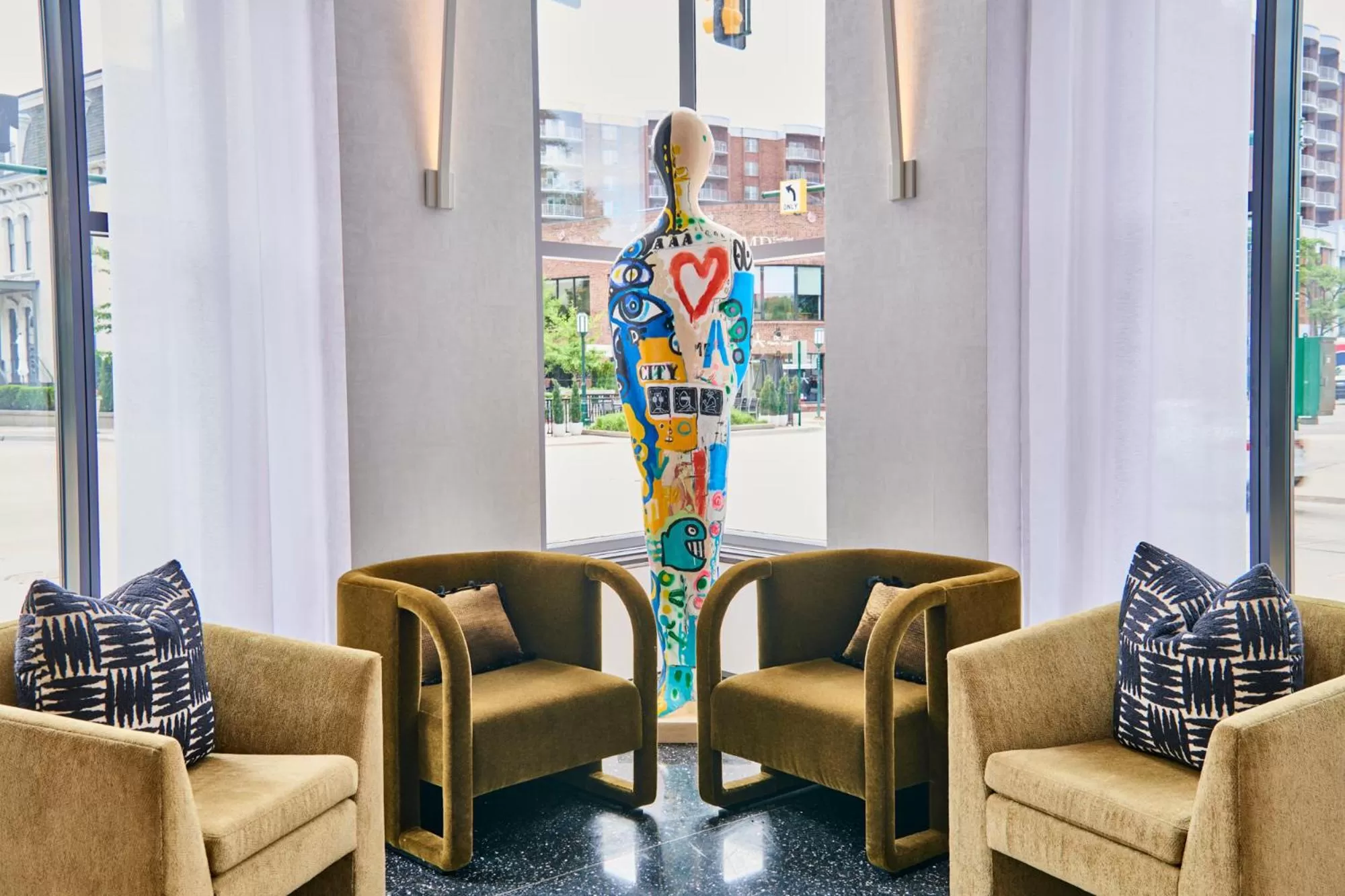 Lobby or reception in Daxton Hotel Birmingham, Curio Collection by Hilton