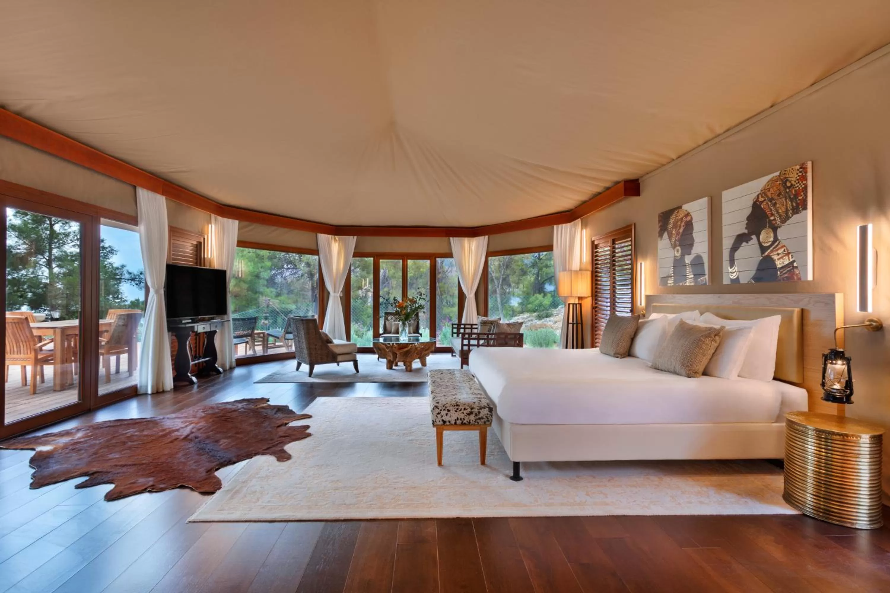 Bed in Herbert Samuel Bayit Bagalil Boutique