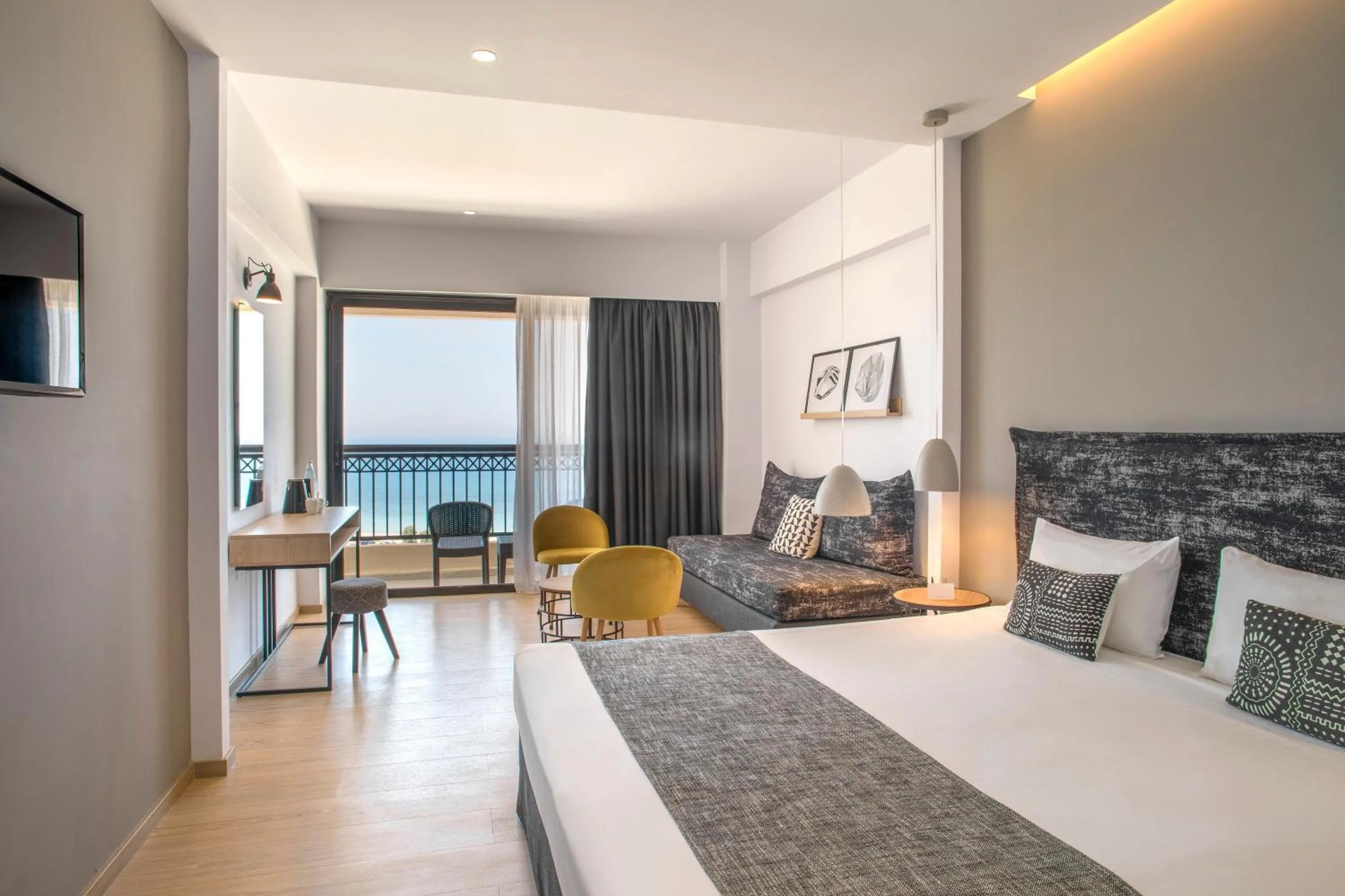 Bedroom, Bed in Sol Cosmopolitan Rhodes