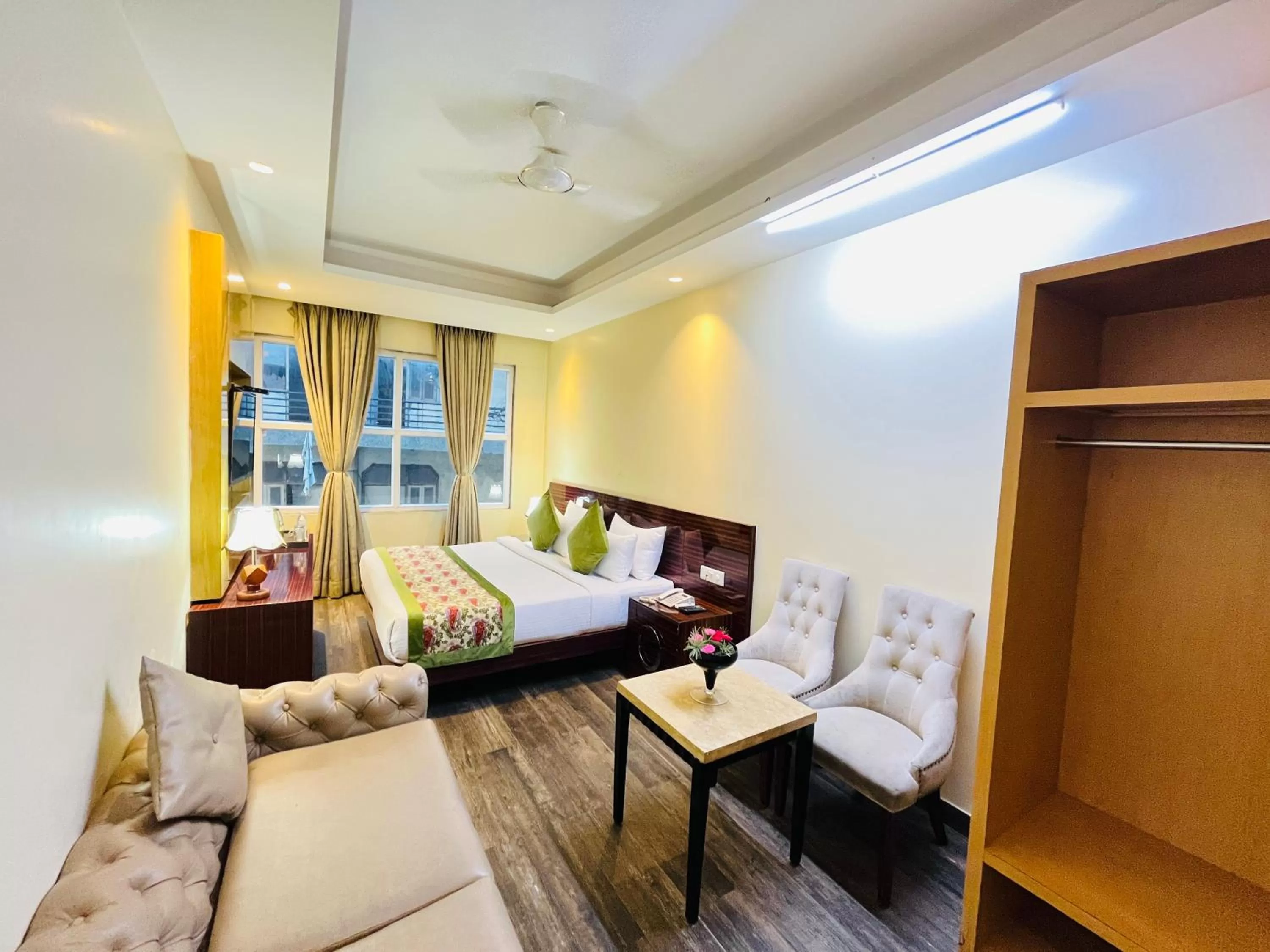 Bed in Hotel Banz near Delhi Airport