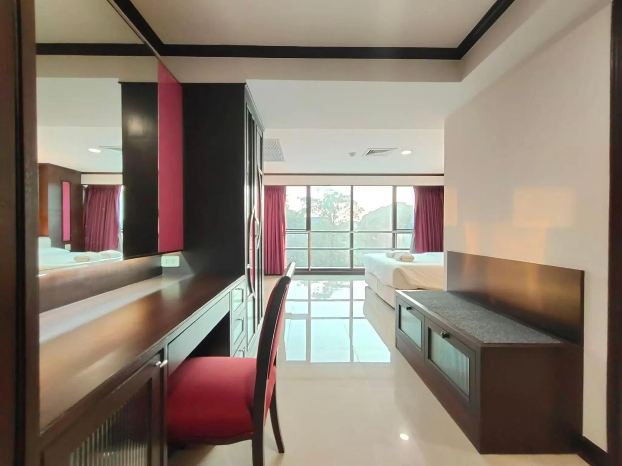 Bed in Ebina House - SHA Extra Plus