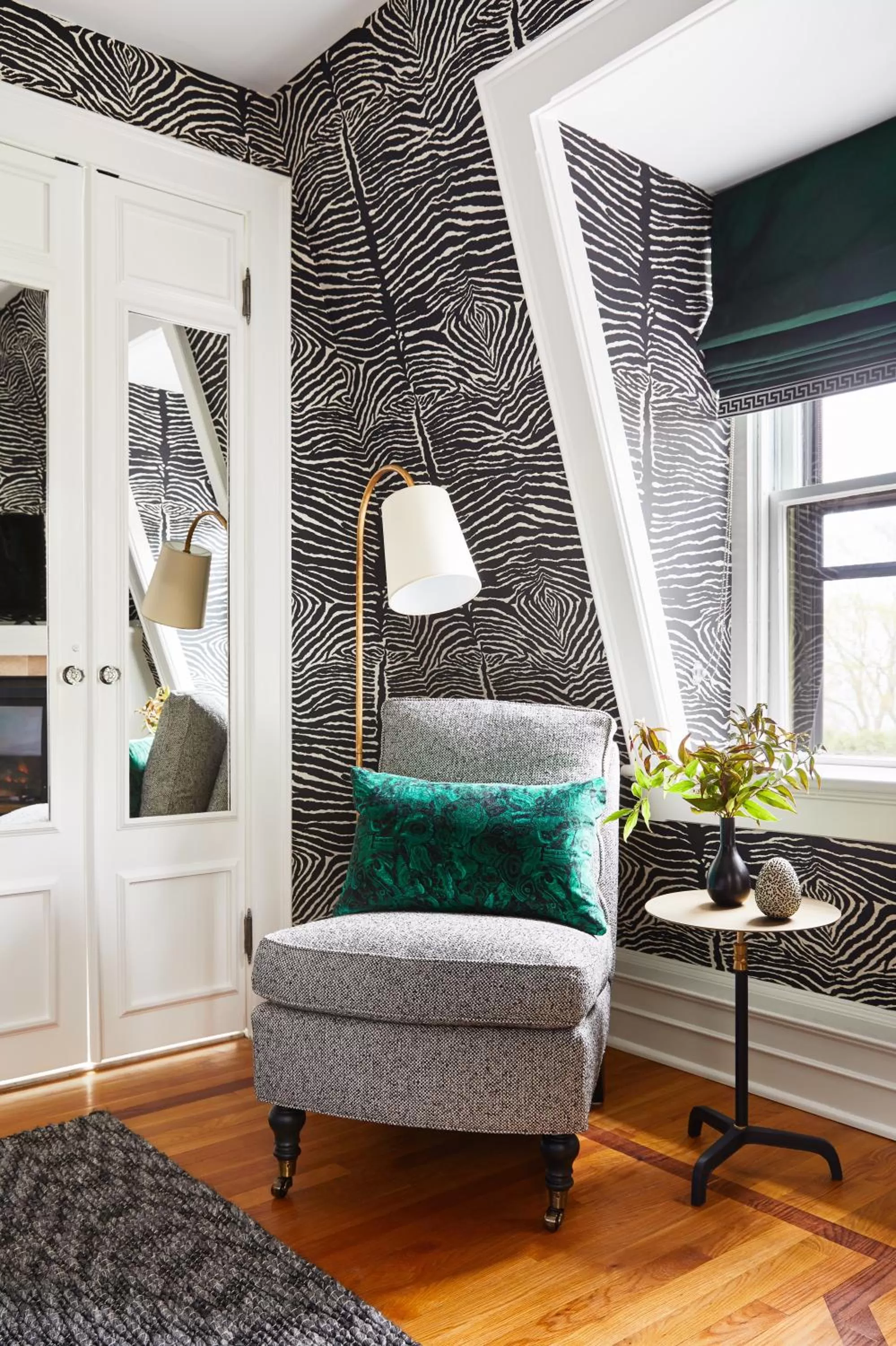 Seating area in The Cliffside Inn