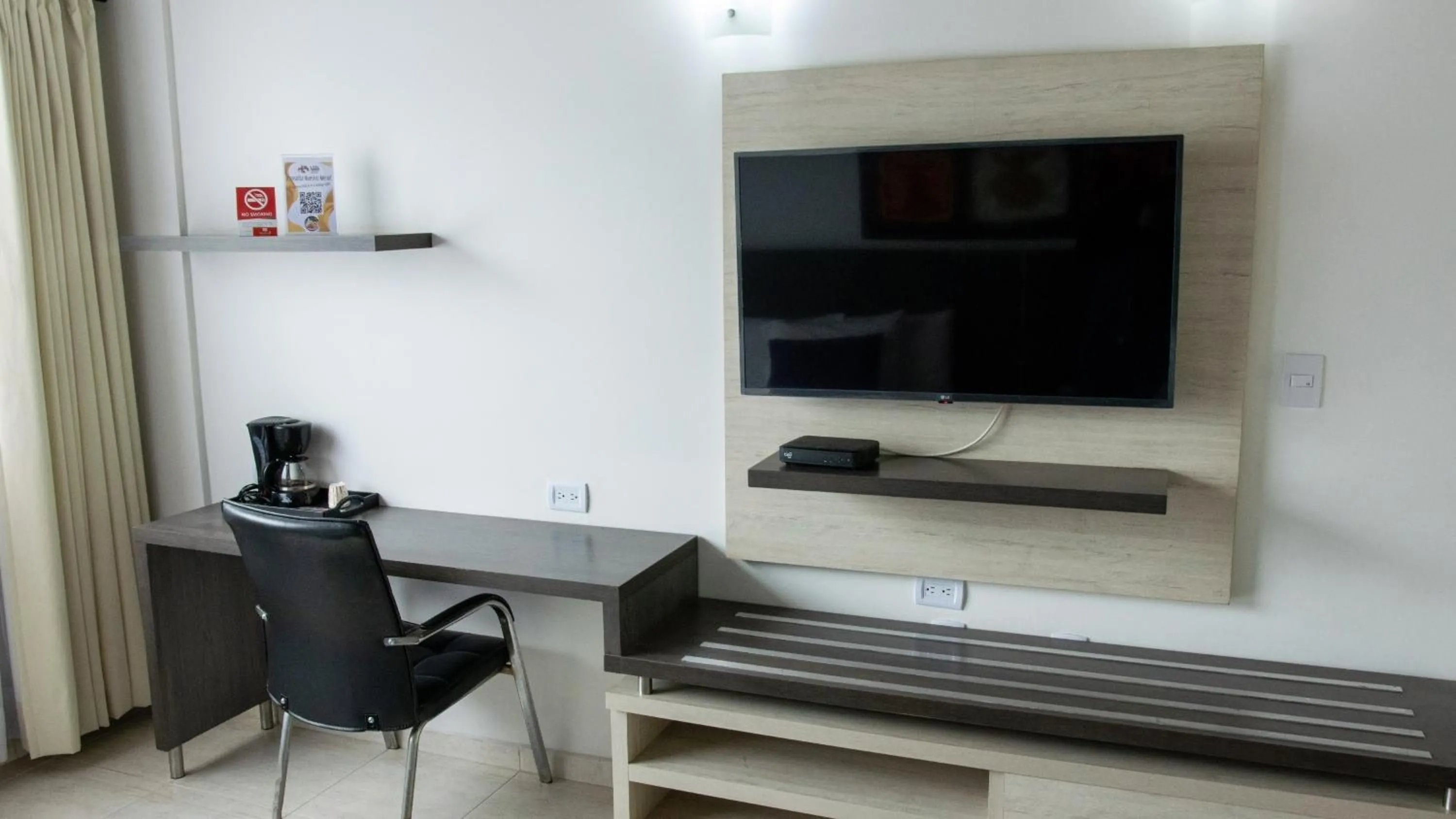 Twin Room in Hotel San Juan Internacional