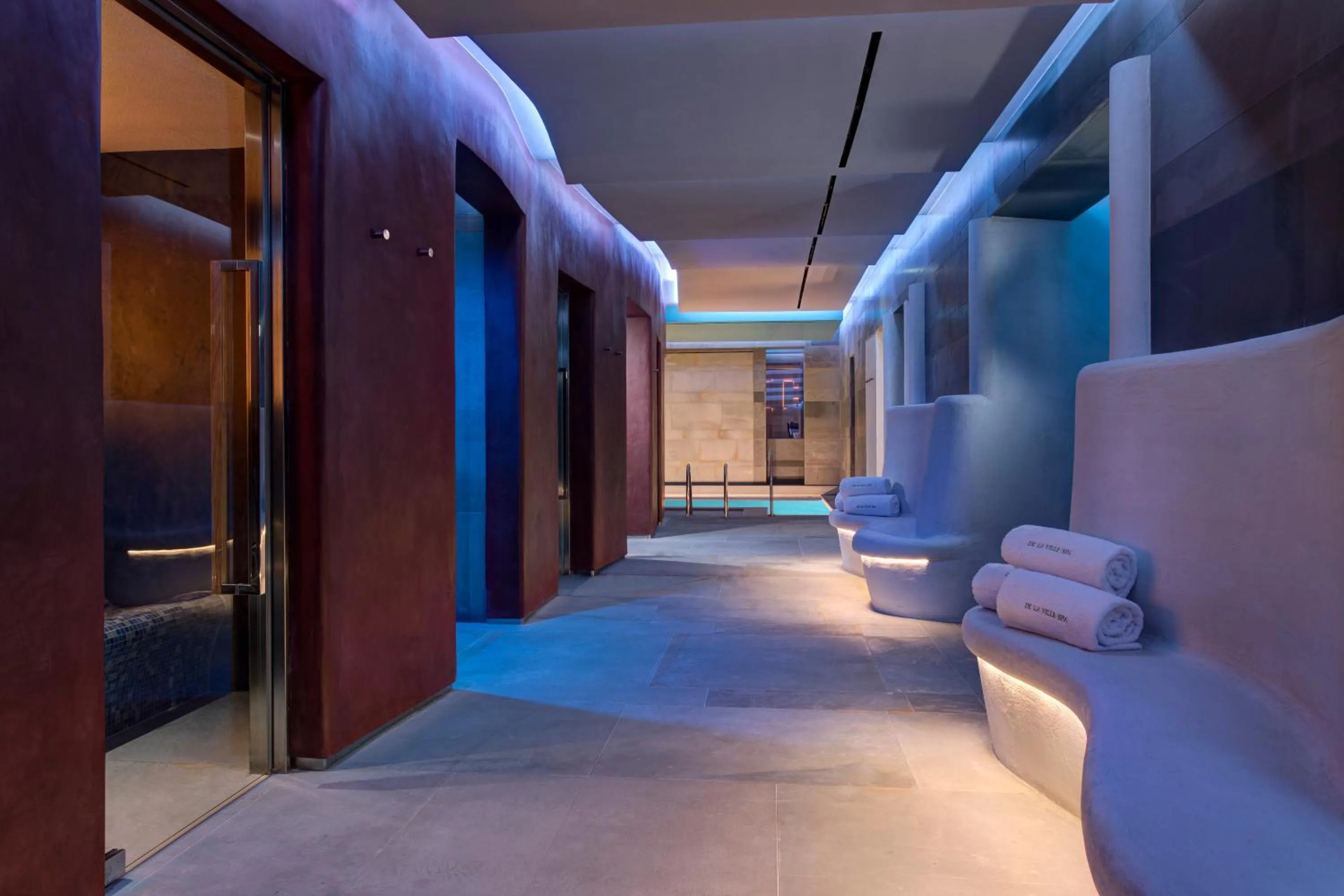 Spa and wellness centre/facilities, Bed in Rocco Forte Hotel De La Ville