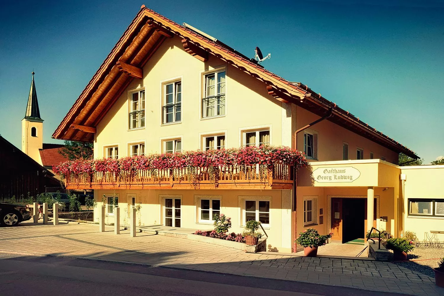 Property building in Gasthaus Georg Ludwig Maising
